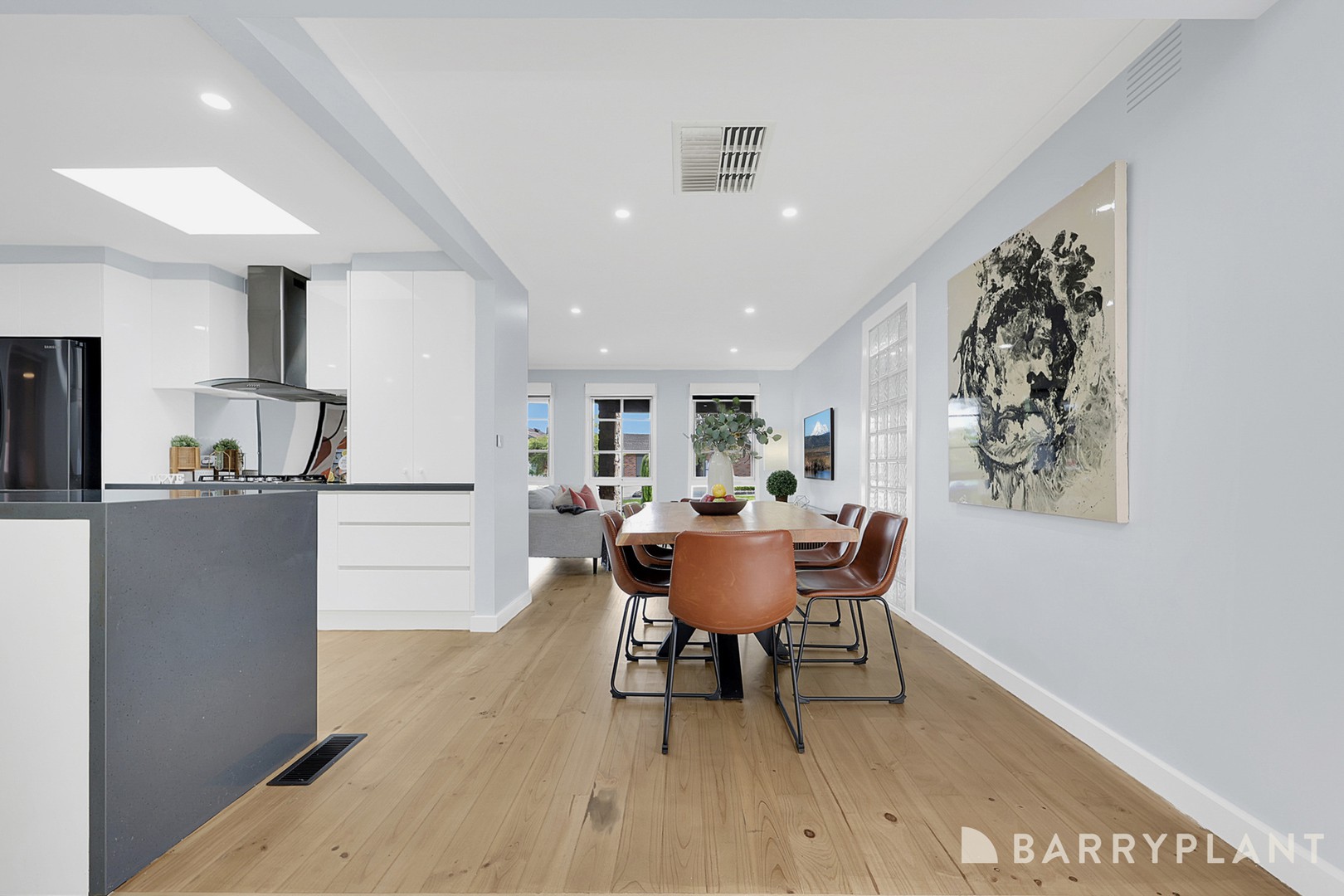10 Mockridge Drive, Mill Park, VIC 3082, Mill Park - Thumbnail 6