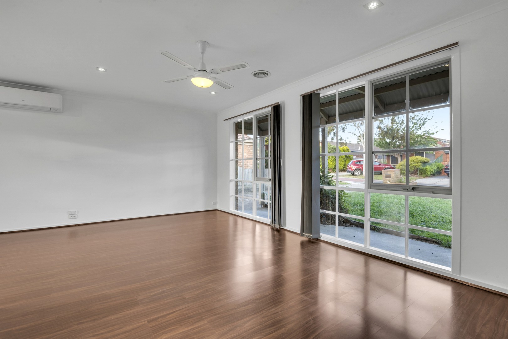 10 Molineux Way, Roxburgh Park, VIC 3064, Roxburgh Park - Thumbnail 5