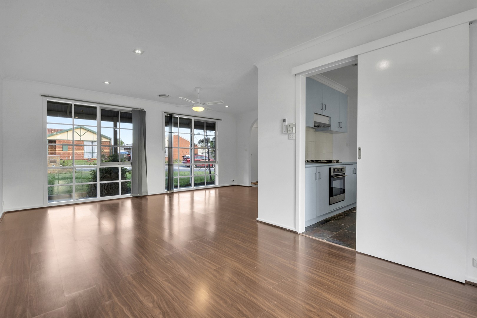 10 Molineux Way, Roxburgh Park, VIC 3064, Roxburgh Park - Thumbnail 6