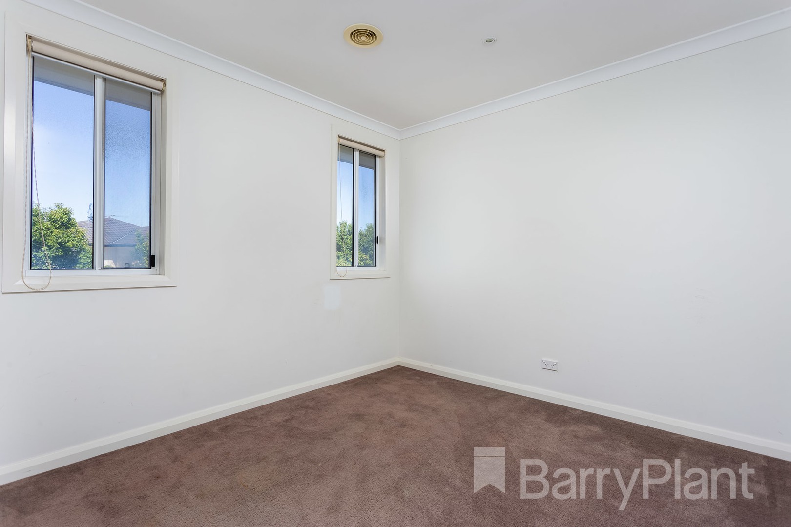 10 Montclair Street, Sanctuary Lakes, VIC 3030, Point Cook - Thumbnail 6