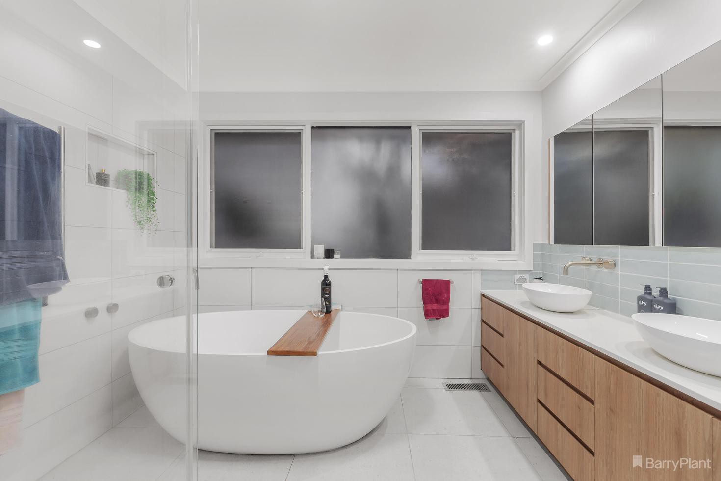 10 Nathan Road, Eltham, VIC 3095, Eltham - Thumbnail 7