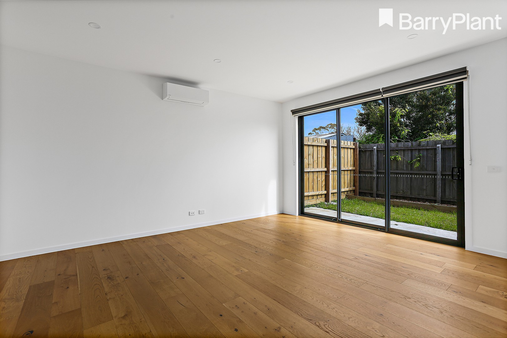 10 Newland Street, Altona Meadows, VIC 3028 - Thumbnail 2 - 28/10/2022