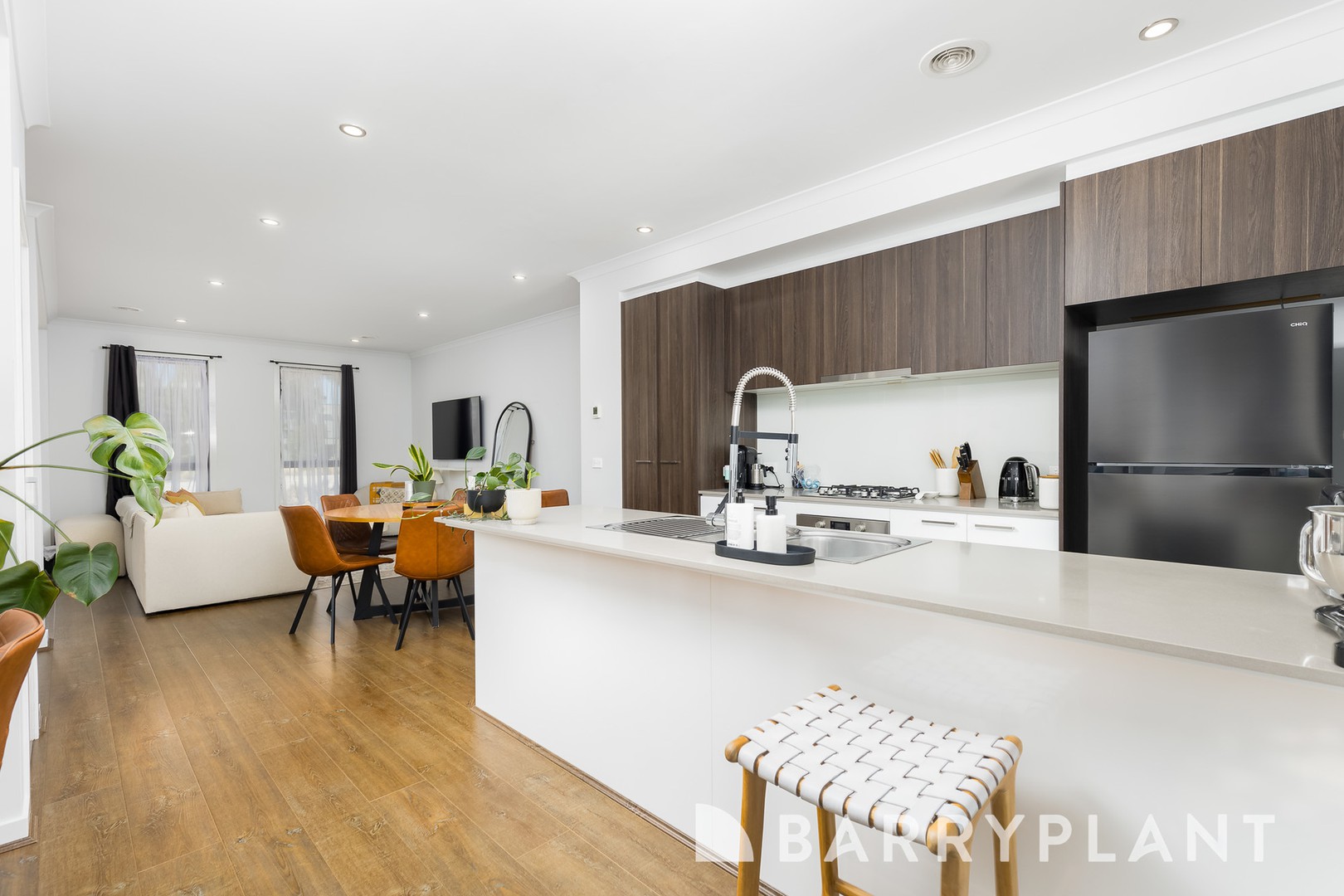 10 Nostrand Walk, Point Cook, VIC 3030, Point Cook - Thumbnail 6