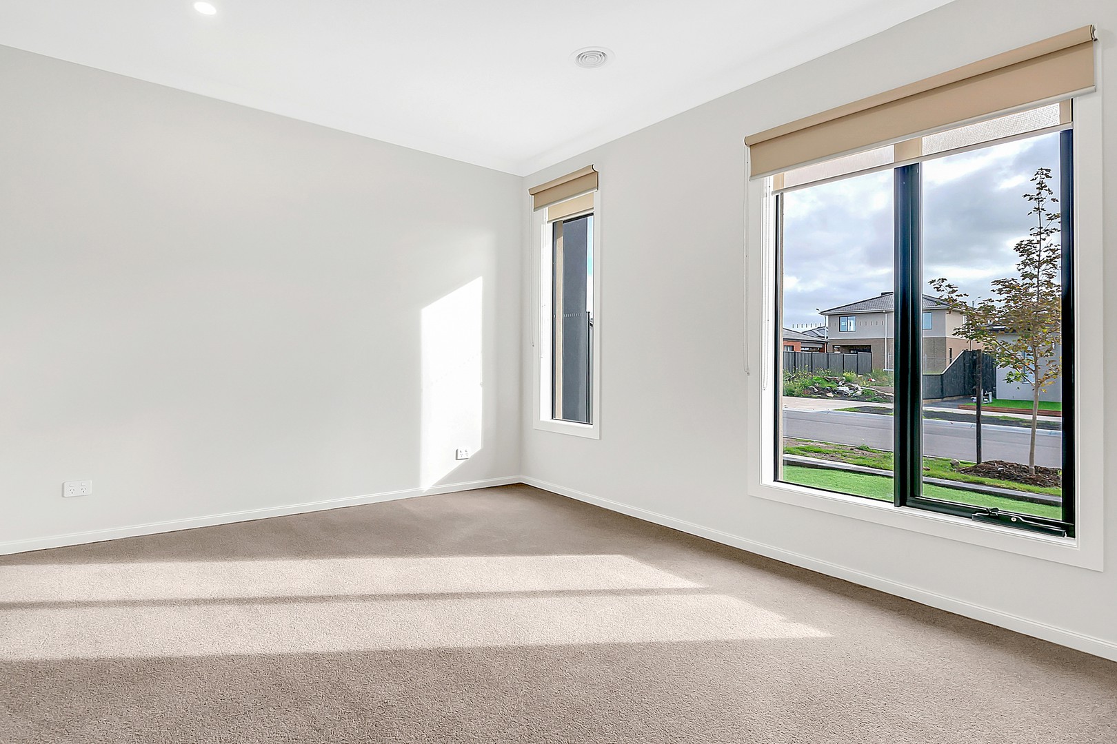 10 Octavio Street, Craigieburn, VIC 3064, Craigieburn - Thumbnail 5