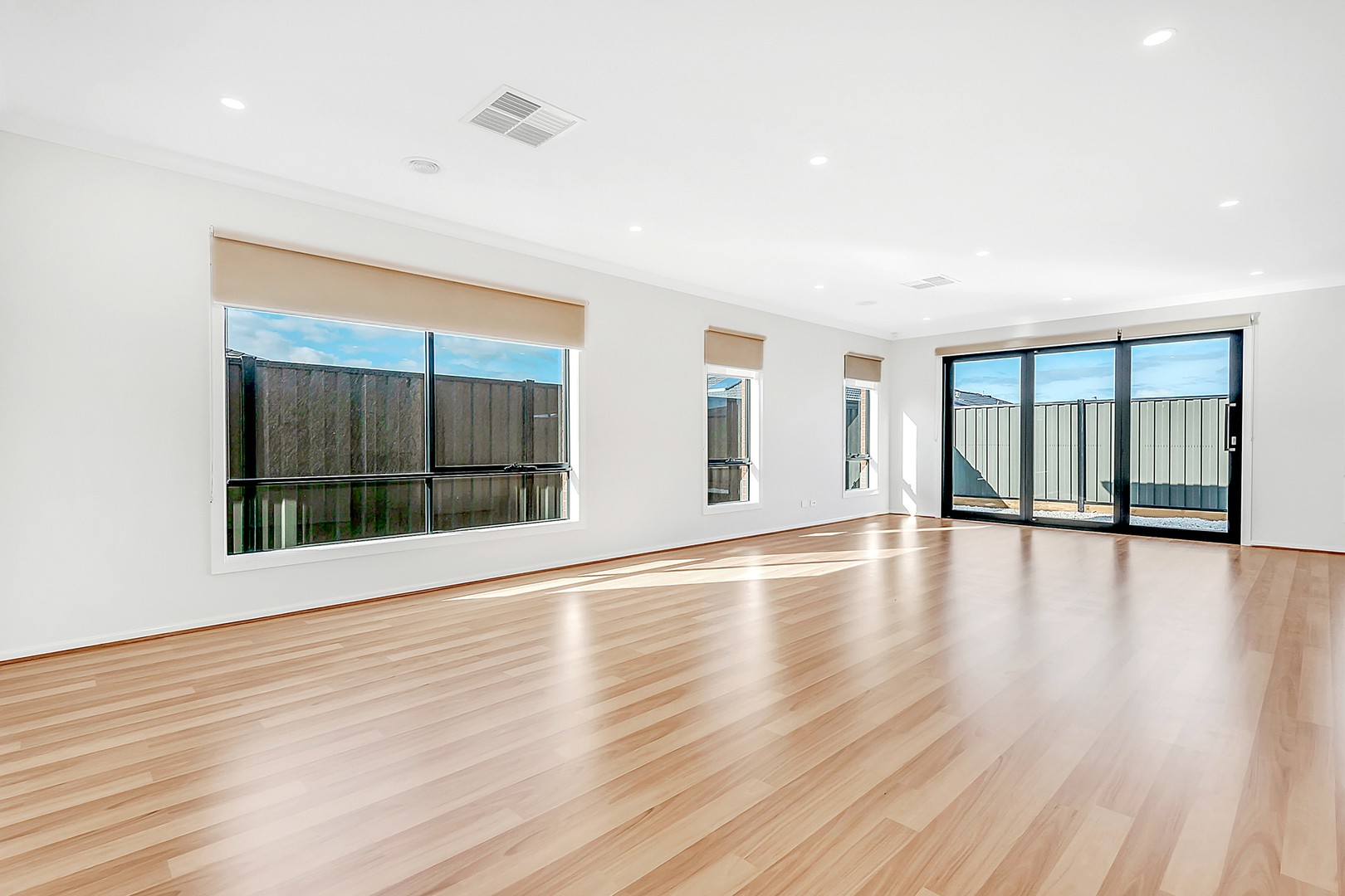 10 Octavio Street, Craigieburn, VIC 3064, Craigieburn - Thumbnail 6