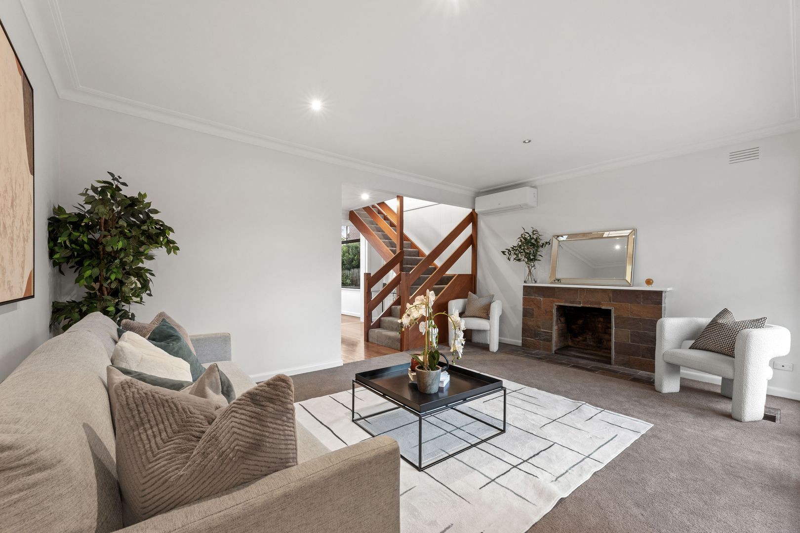 10 Oleanda Crescent, Nunawading, VIC 3131, Nunawading - Thumbnail 3