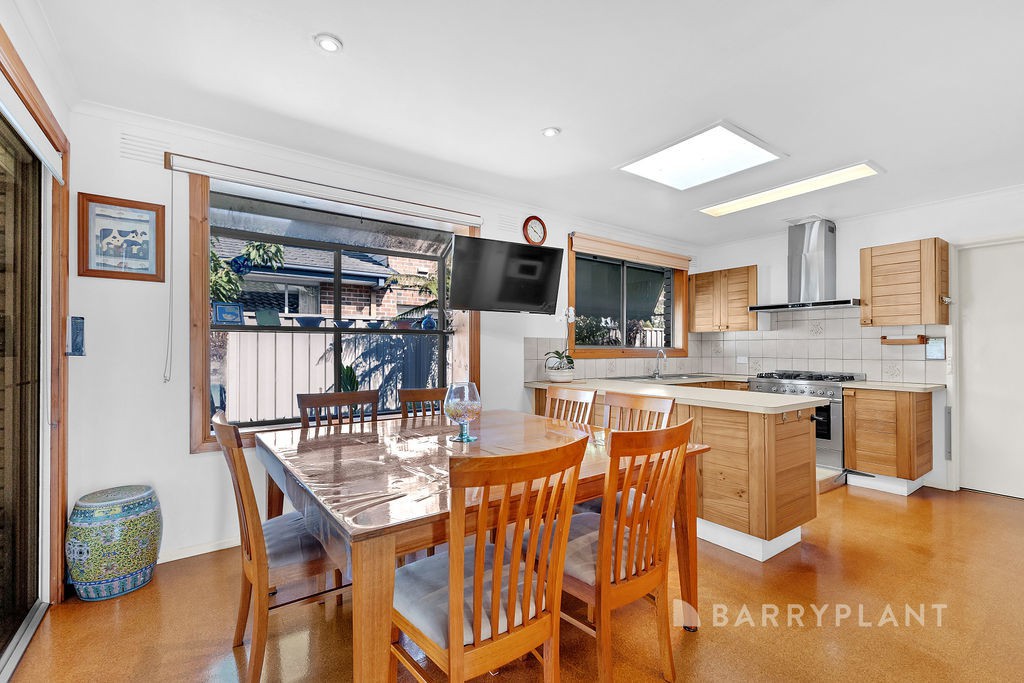 10 Olympic Court, Glen Waverley, VIC 3150 - Thumbnail 2 - 14/04/2025