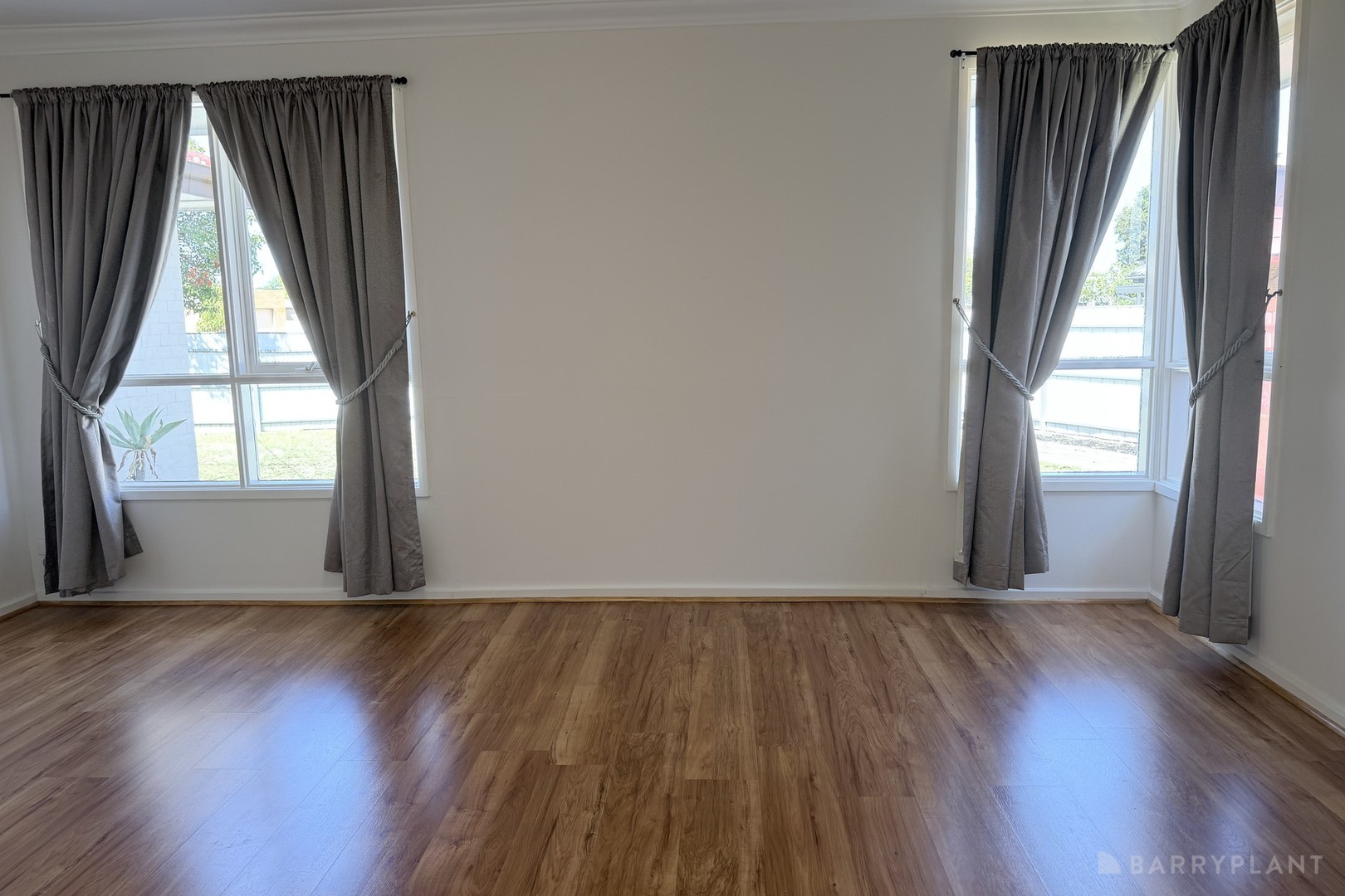 10 Onslow Court, Noble Park, VIC 3174 - Thumbnail 2 - 19/02/2026