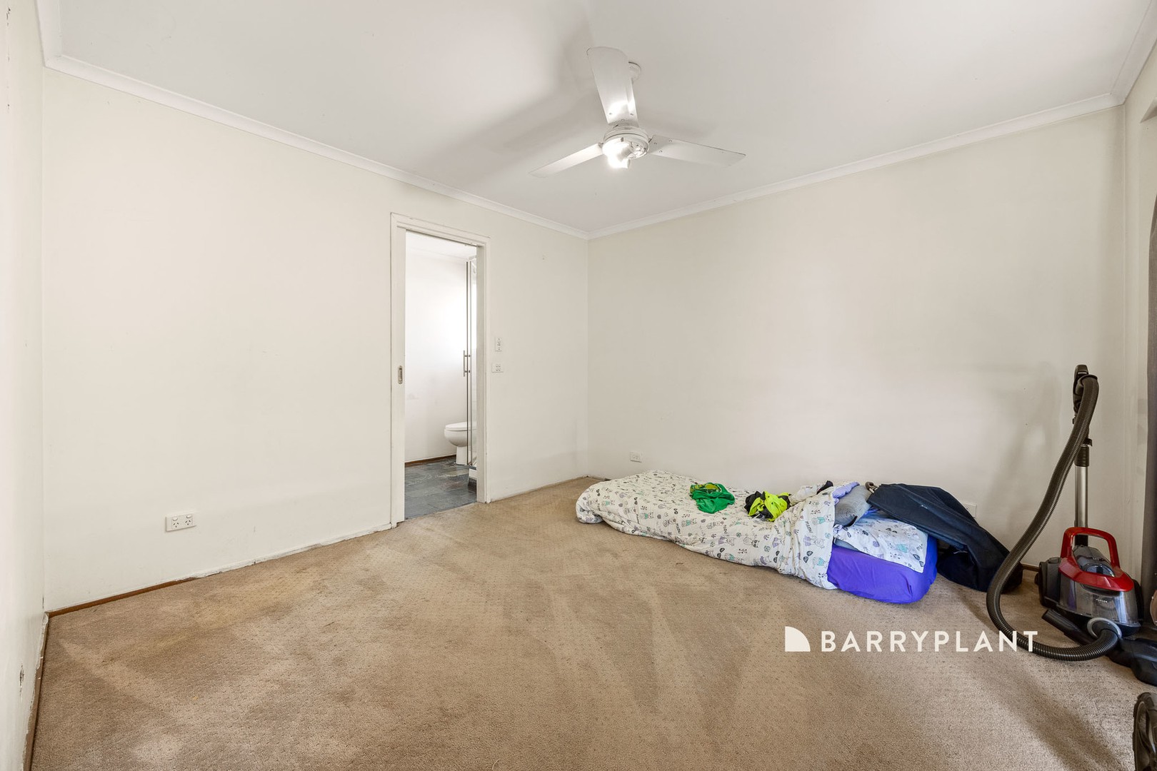 10 Osborn Grove, Pakenham, VIC 3810, Pakenham - Thumbnail 8