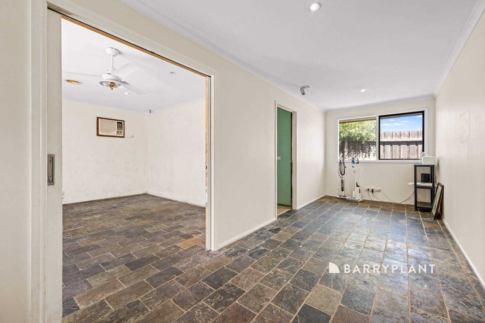 10 Osborn Grove, Pakenham, VIC 3810, Pakenham - Thumbnail 4