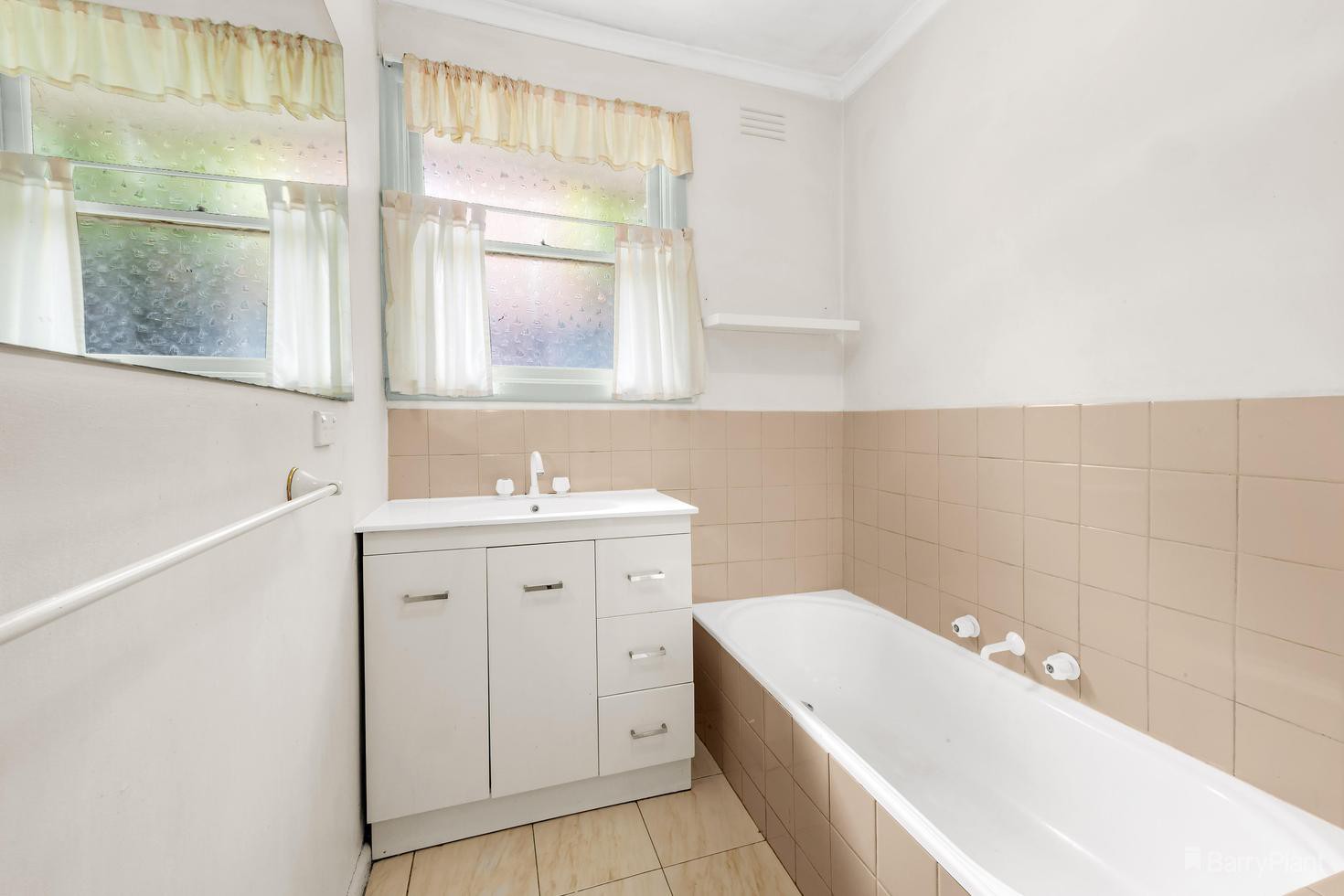 10 Panfield Avenue, Ringwood, VIC 3134, Ringwood - Thumbnail 4