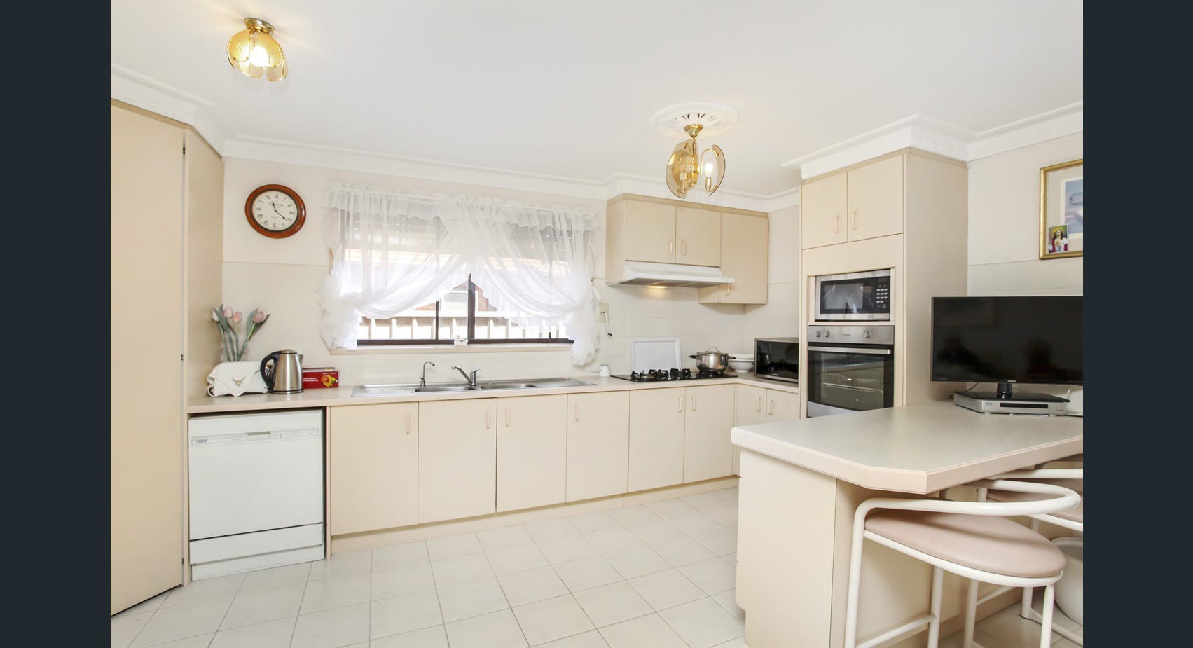 10 Paramount Court, Tullamarine, VIC 3043, Tullamarine - Thumbnail 4