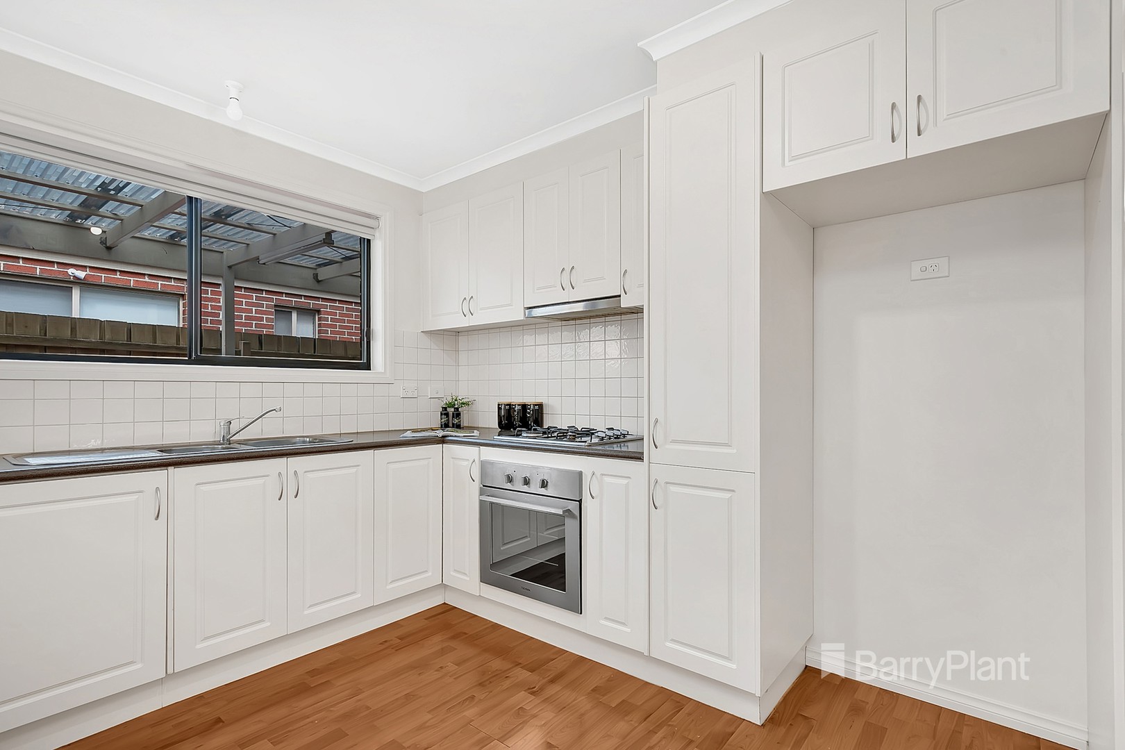 10 Parkside View, South Morang, VIC 3752, South Morang - Thumbnail 2