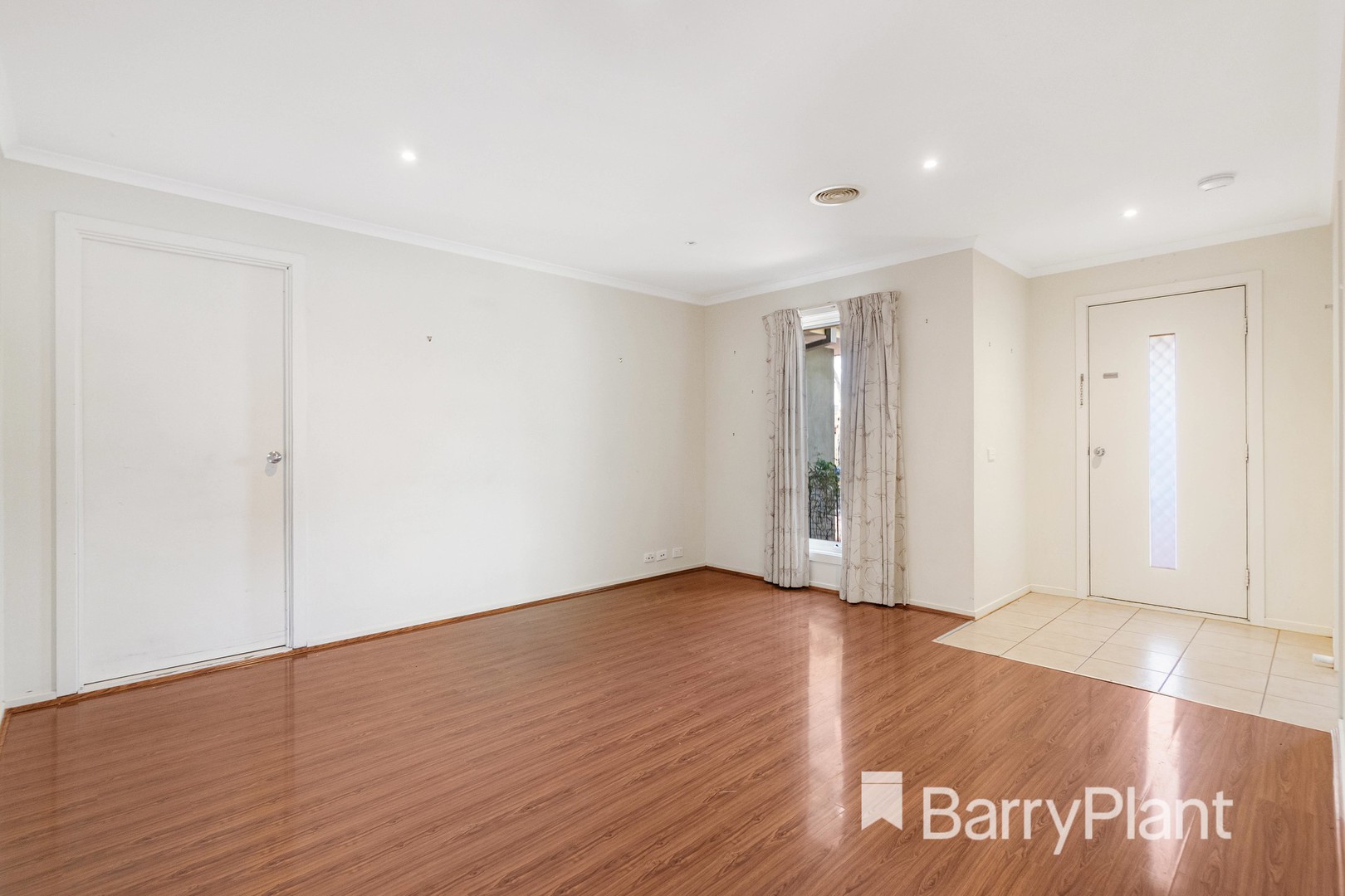10 Parvum Way, Wyndham Vale, VIC 3024, Wyndham Vale - Thumbnail 2