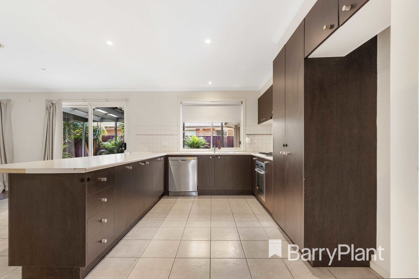 10 Parvum Way, Wyndham Vale, VIC 3024, Wyndham Vale - Thumbnail 5