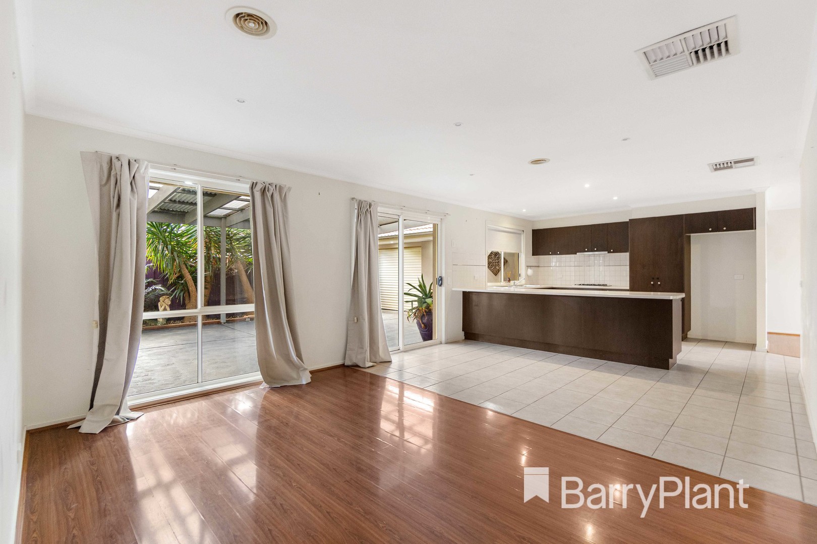 10 Parvum Way, Wyndham Vale, VIC 3024, Wyndham Vale - Thumbnail 6