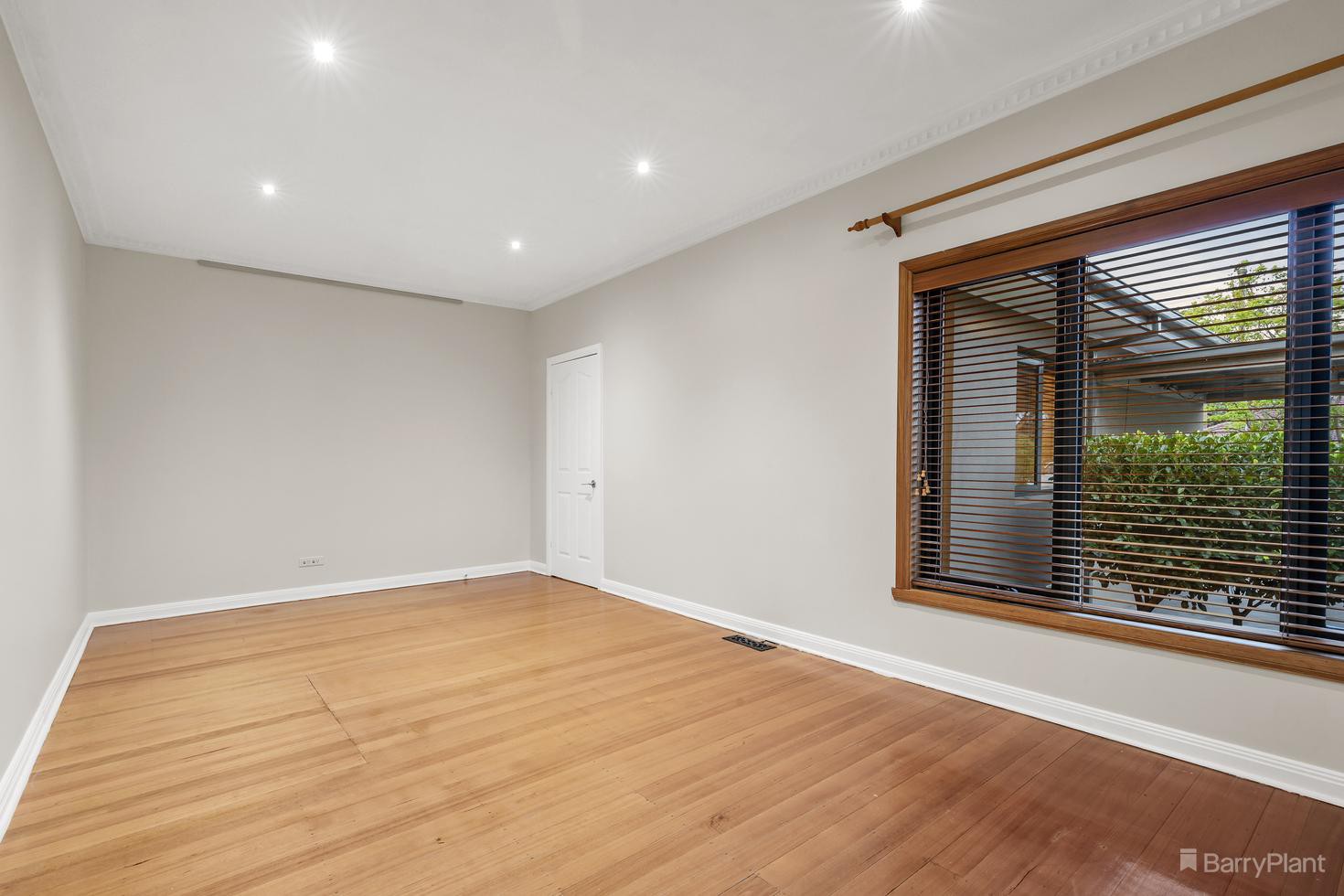 10 Patricia Road, Blackburn, VIC 3130, Blackburn - Thumbnail 6