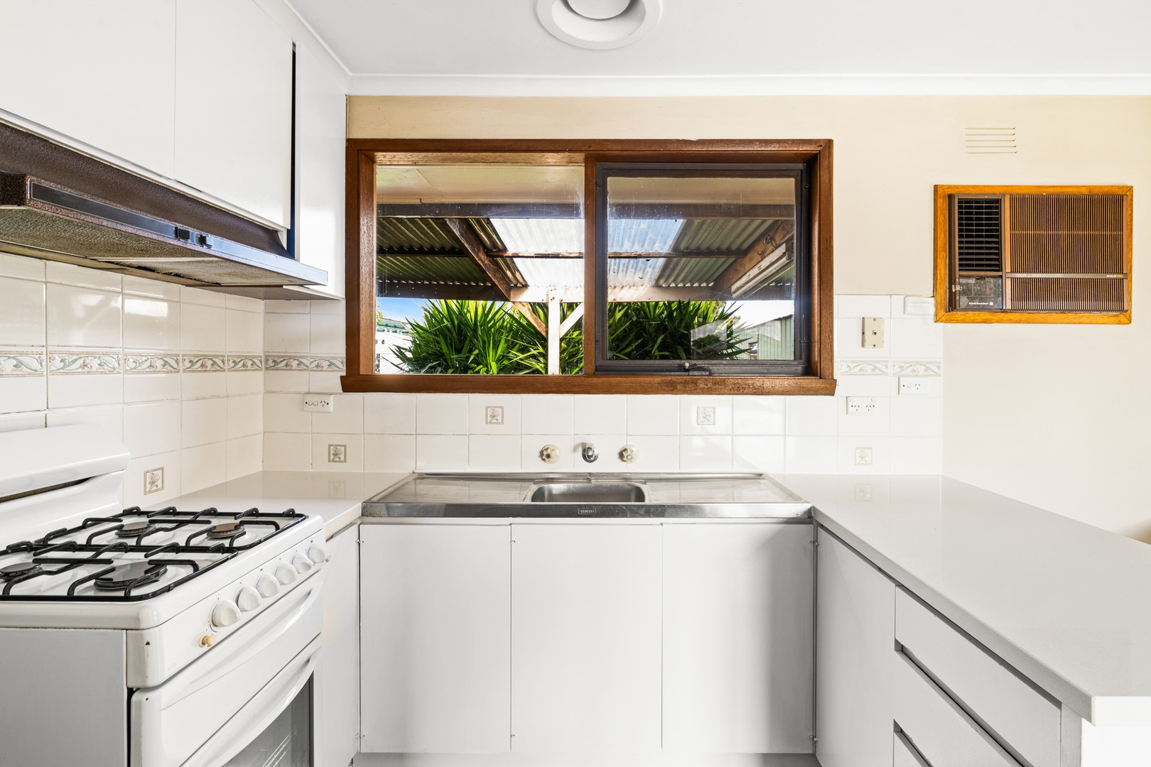 10 Paulson Street, Corio, VIC 3214, Corio - Thumbnail 4