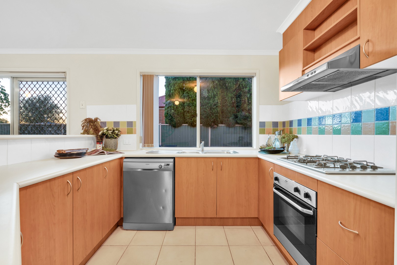 10 Pecos Place, Roxburgh Park, VIC 3064, Roxburgh Park - Thumbnail 5