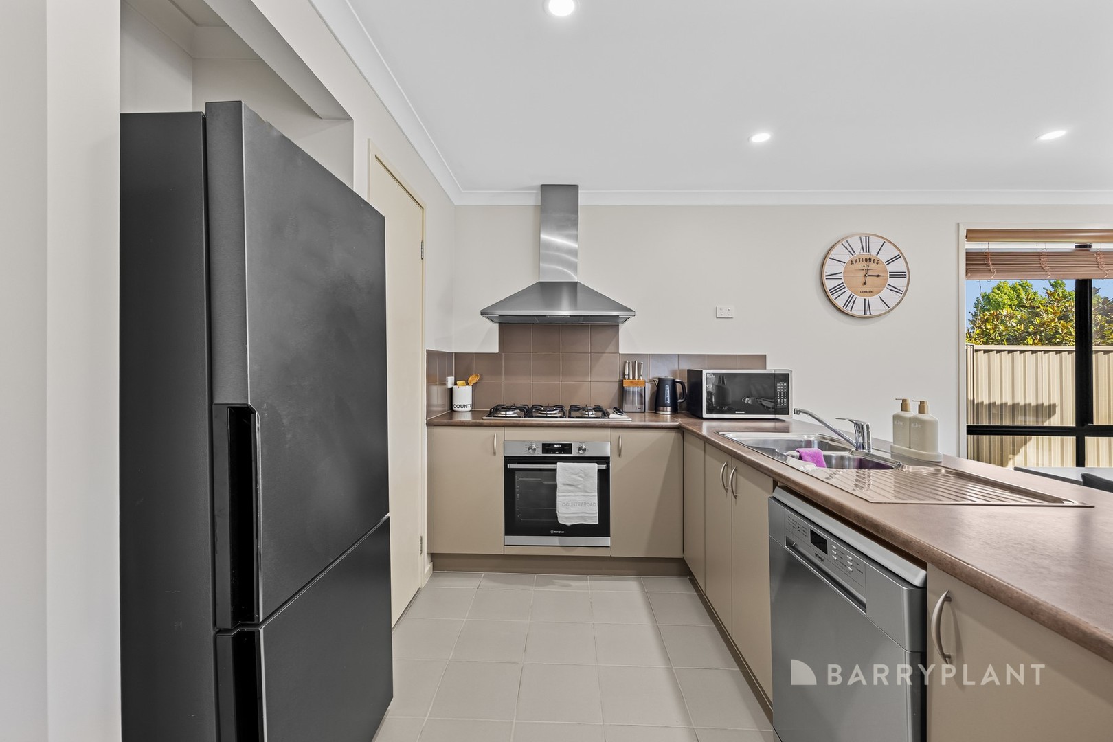 10 Perendale Street, Alfredton, VIC 3350, Alfredton - Thumbnail 5