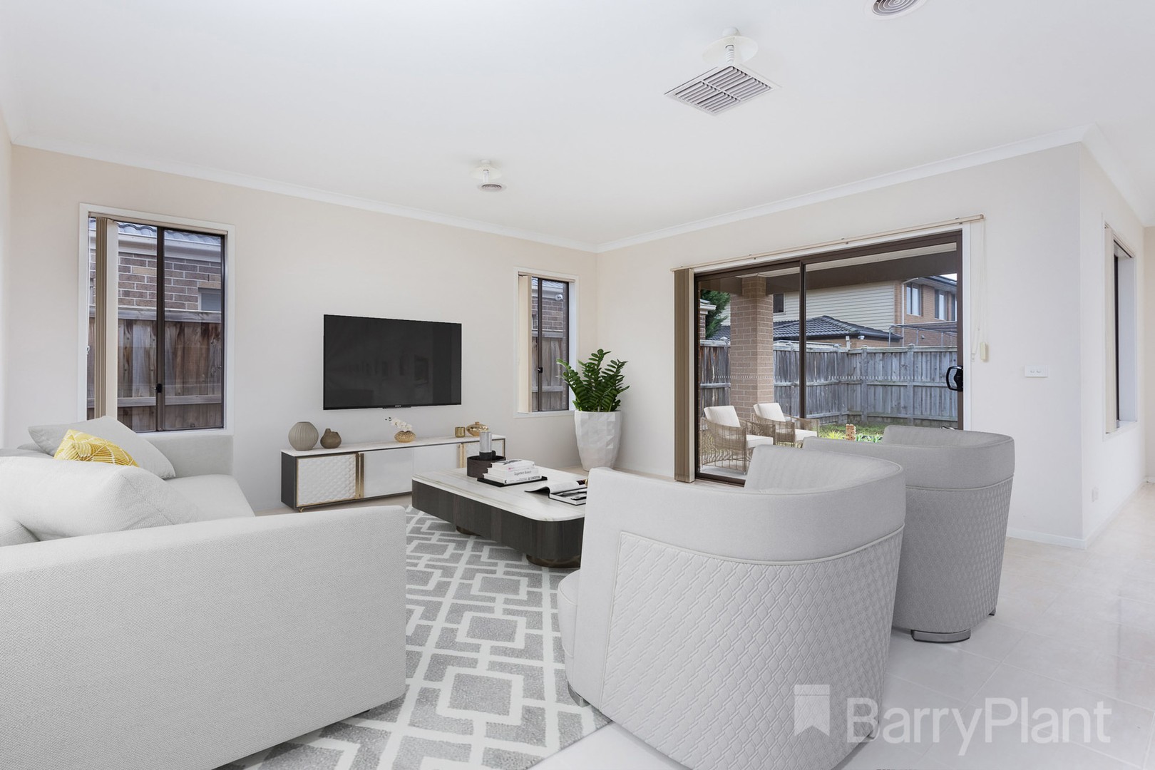 10 Periwinkle Way, Point Cook, VIC 3030, Point Cook - Thumbnail 4