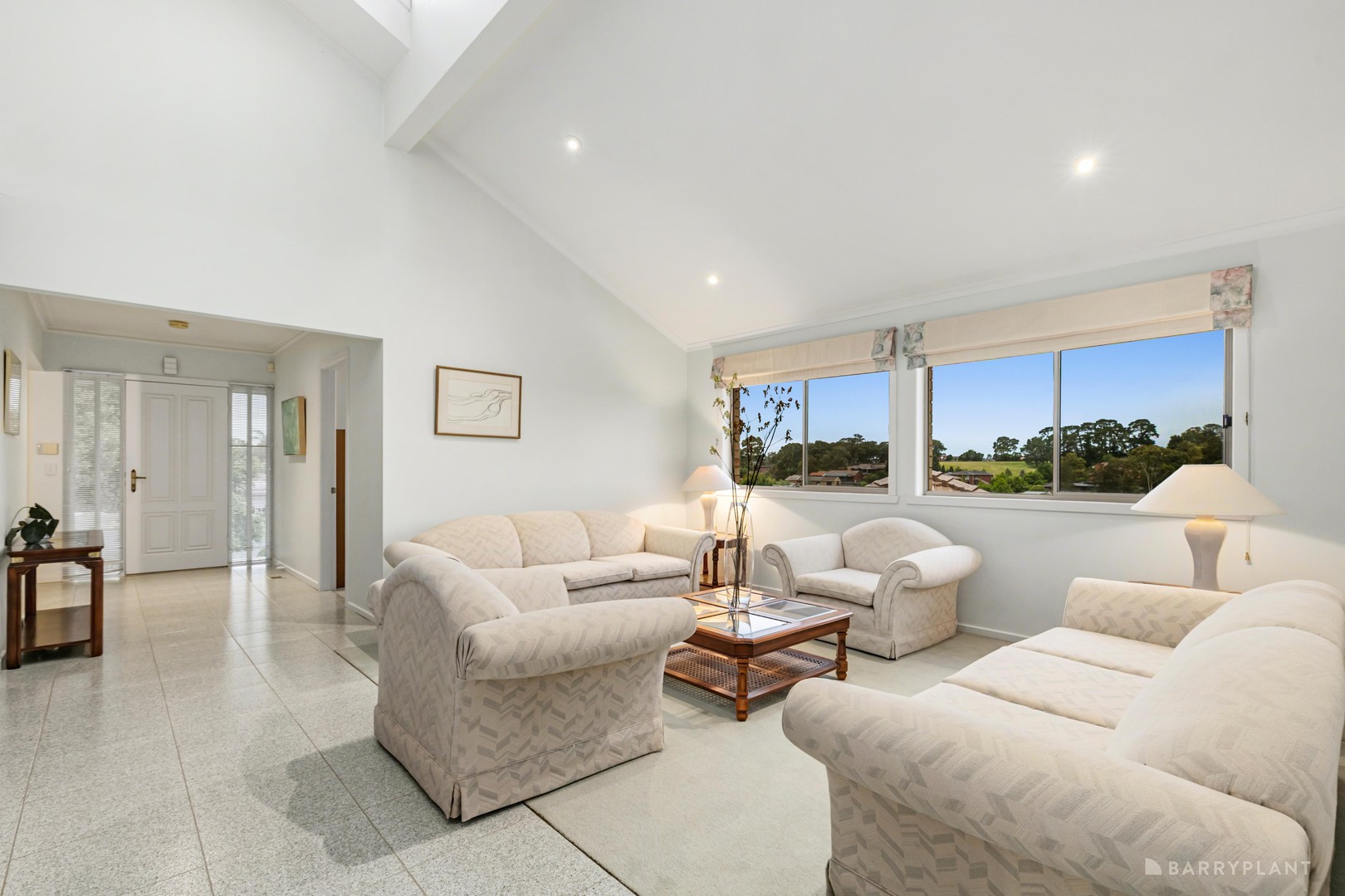 10 Pickering Place, Doncaster East, VIC 3109 - Thumbnail 2 - 28/01/2026