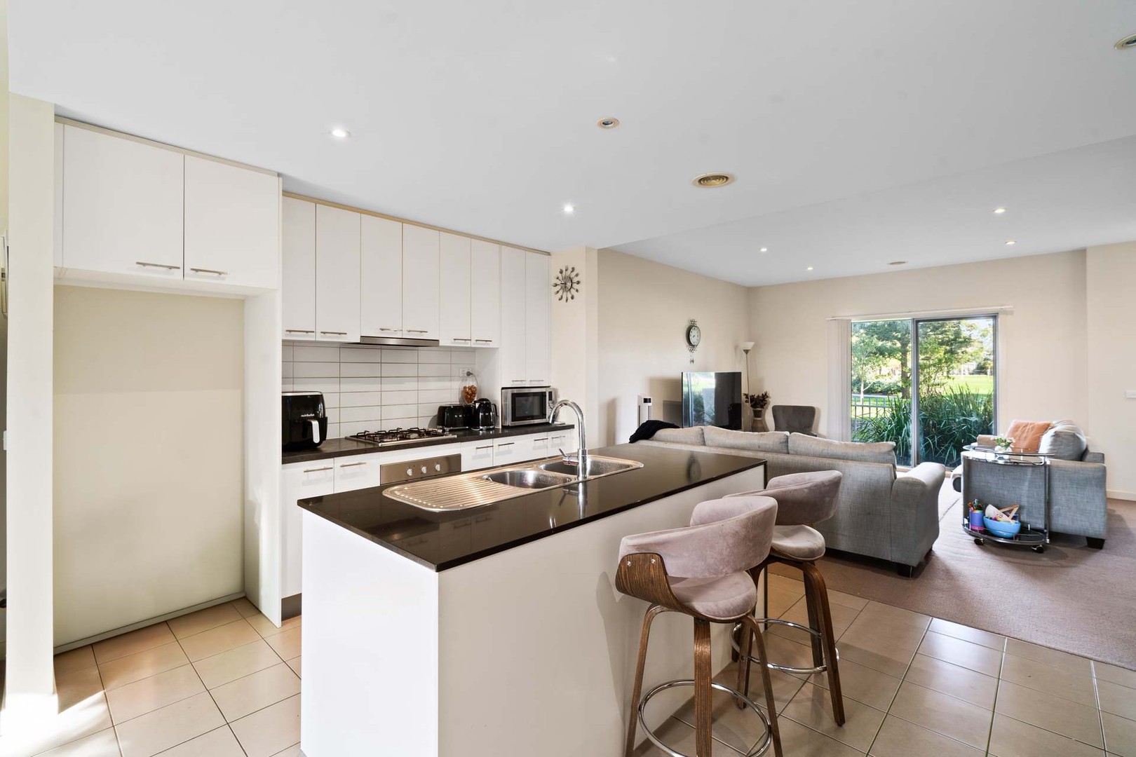 10 Picton Lane, Point Cook, VIC 3030, Point Cook - Thumbnail 2