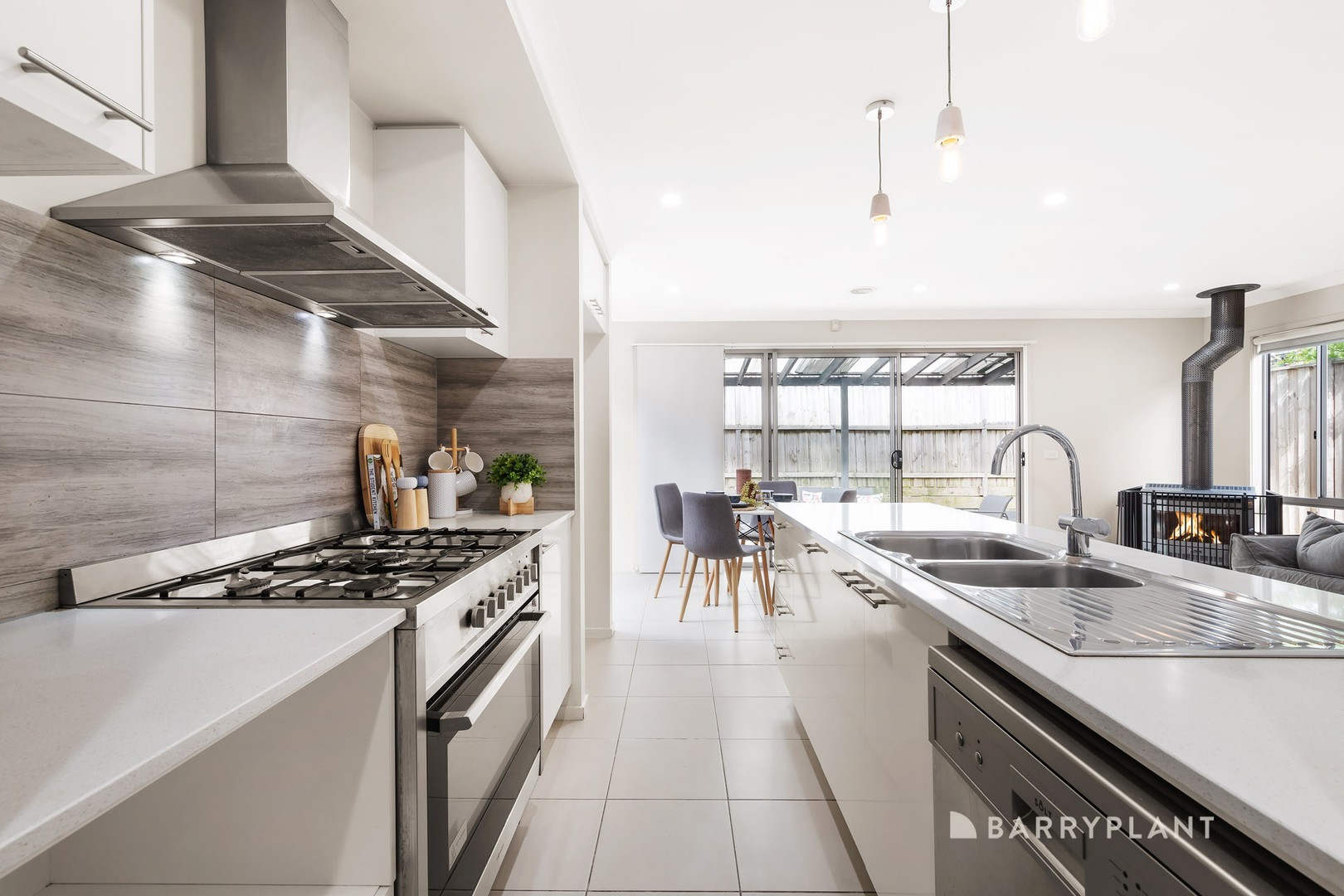 10 Pisa Way, Mernda, VIC 3754, Mernda - Thumbnail 2
