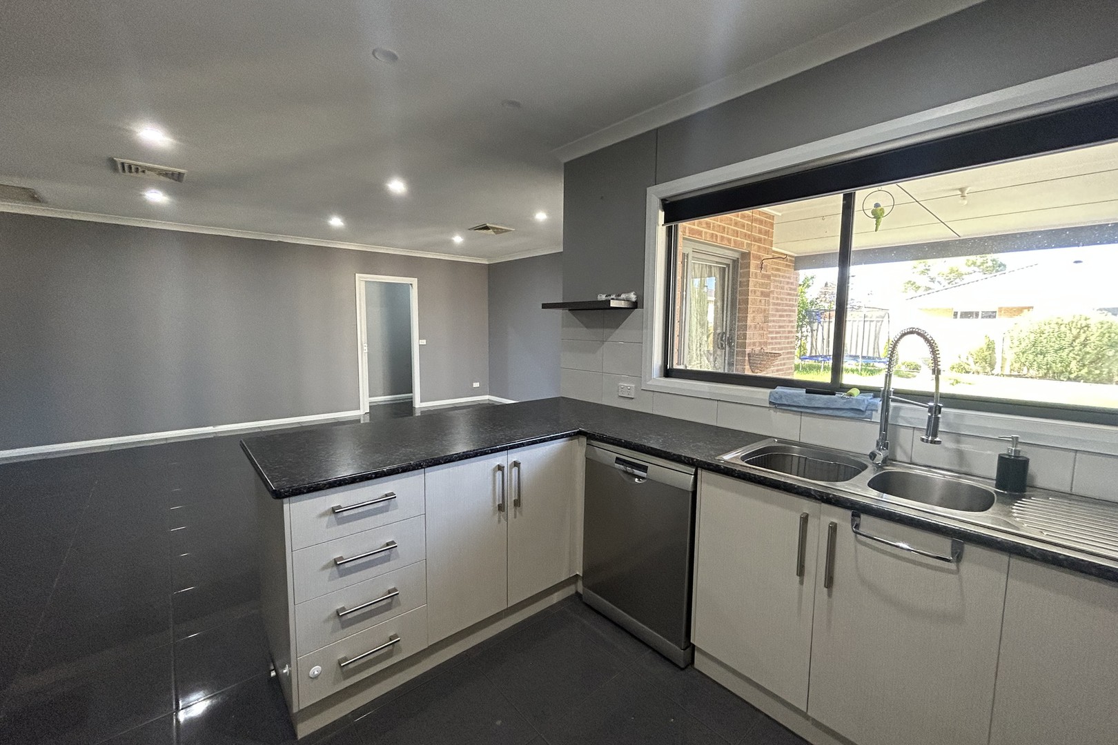10 Ponderosa Way, Mildura, VIC 3500, Mildura - Thumbnail 5
