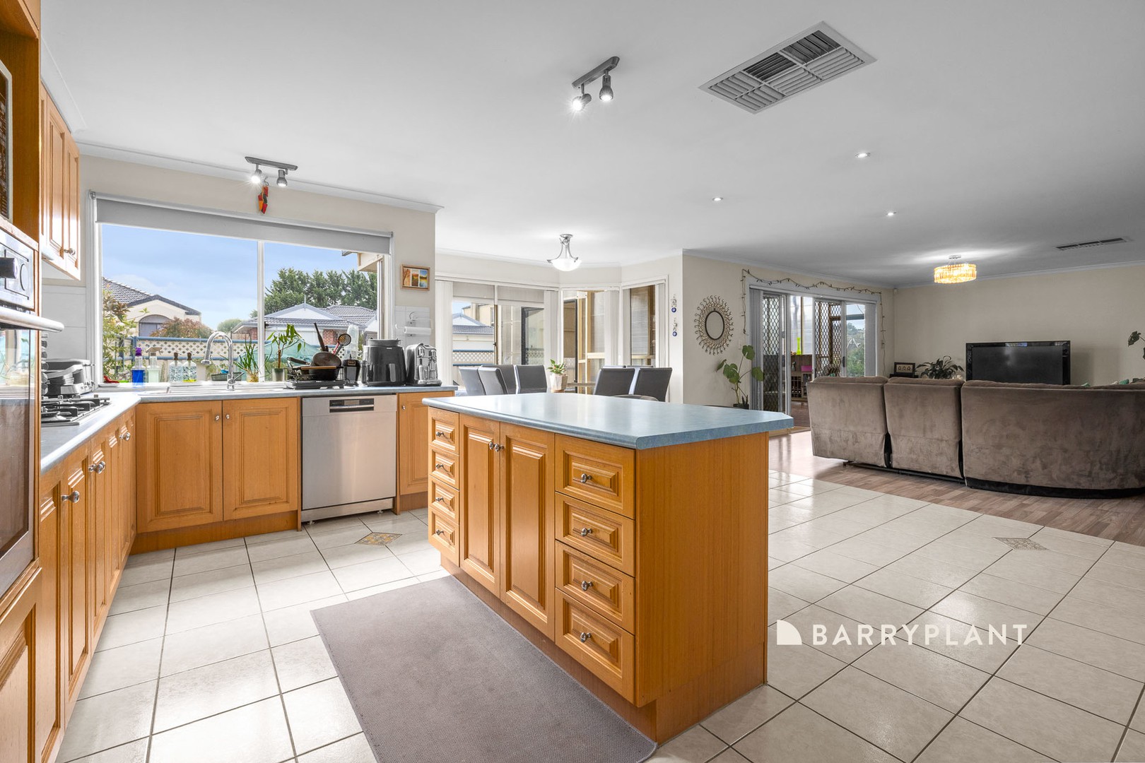 10 Portsea Place, Narre Warren, VIC 3805, Narre Warren - Thumbnail 4