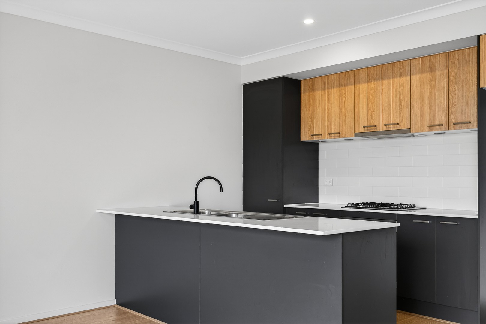 10 Pretty Walk, Fraser Rise, VIC 3336, Fraser Rise - Thumbnail 3
