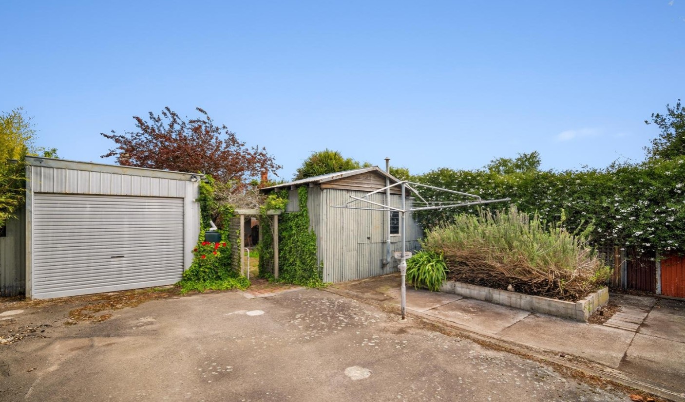 10 Queen Victoria St, Newington, VIC 3350, Newington - Thumbnail 7