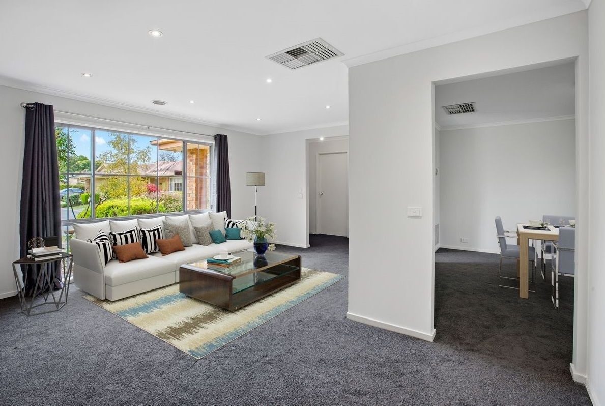 10 Ramble Crescent, Croydon, VIC 3136 - Thumbnail 1 - 26/09/2024