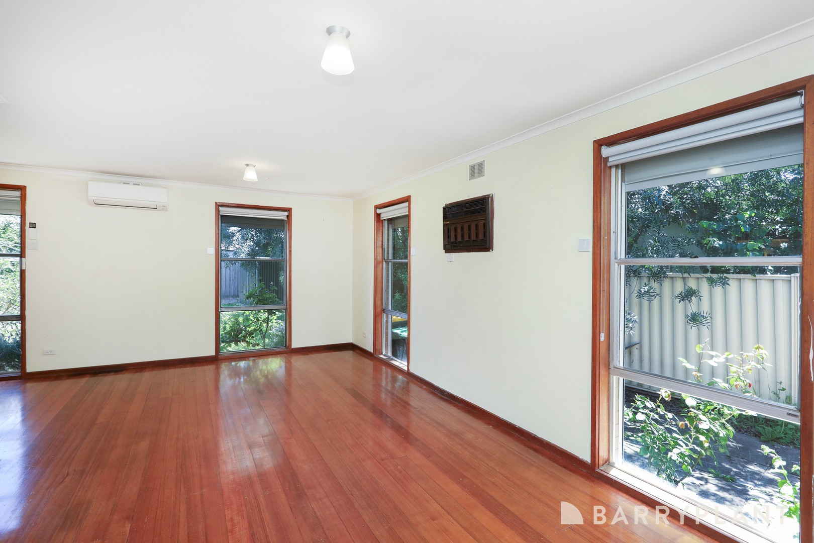 10 Rautman Crescent, Sunshine West, VIC 3020, Sunshine West - Thumbnail 2