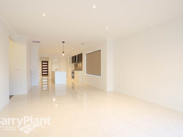 10 Ridgemont Way, Keysborough, VIC 3173, Keysborough - Thumbnail 3