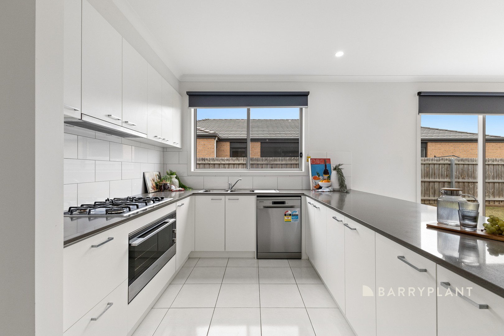 10 Ridgway Avenue, Lang Lang, VIC 3984, Lang Lang - Thumbnail 4