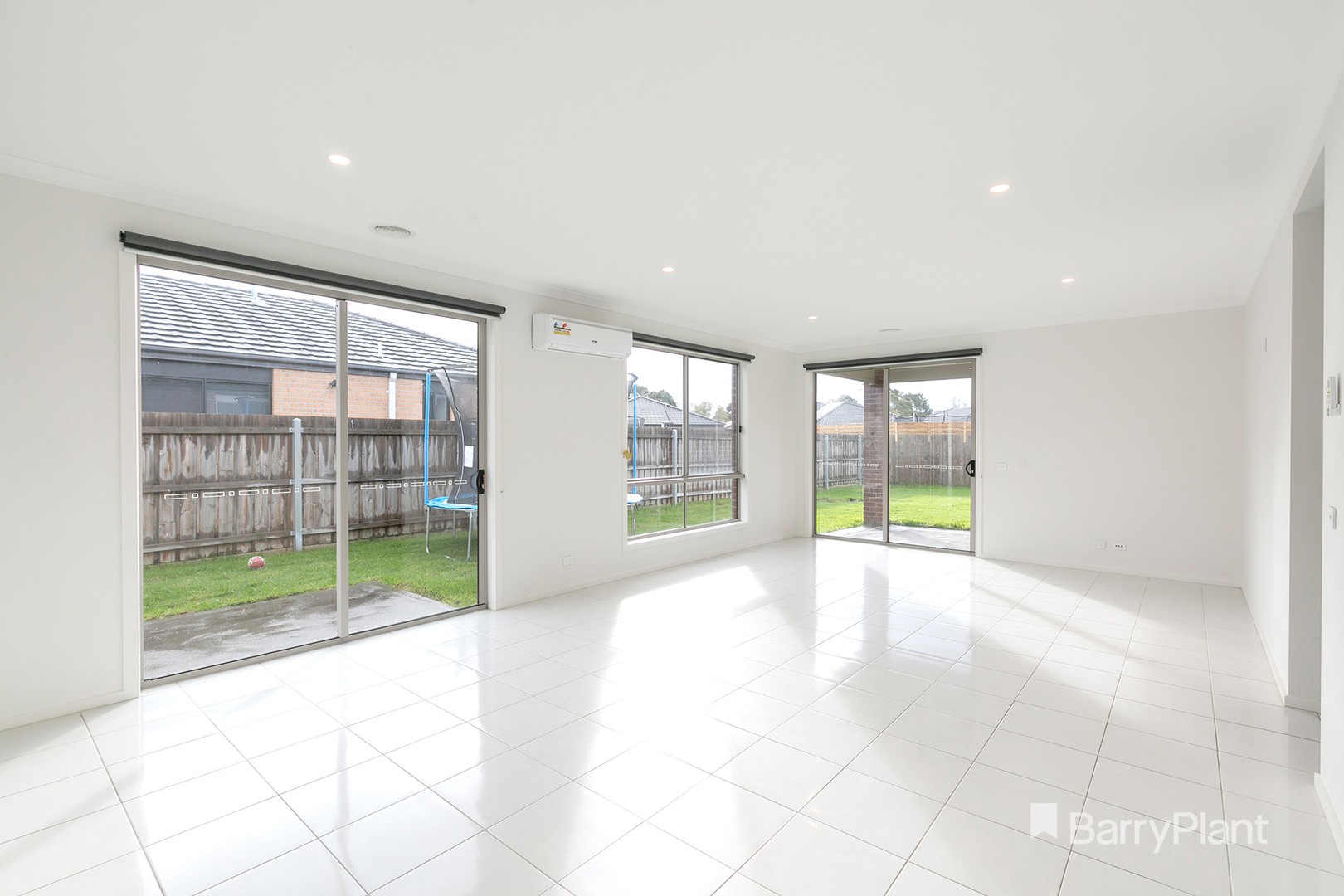 10 Ridgway Avenue, Lang Lang, VIC 3984, Lang Lang - Thumbnail 5