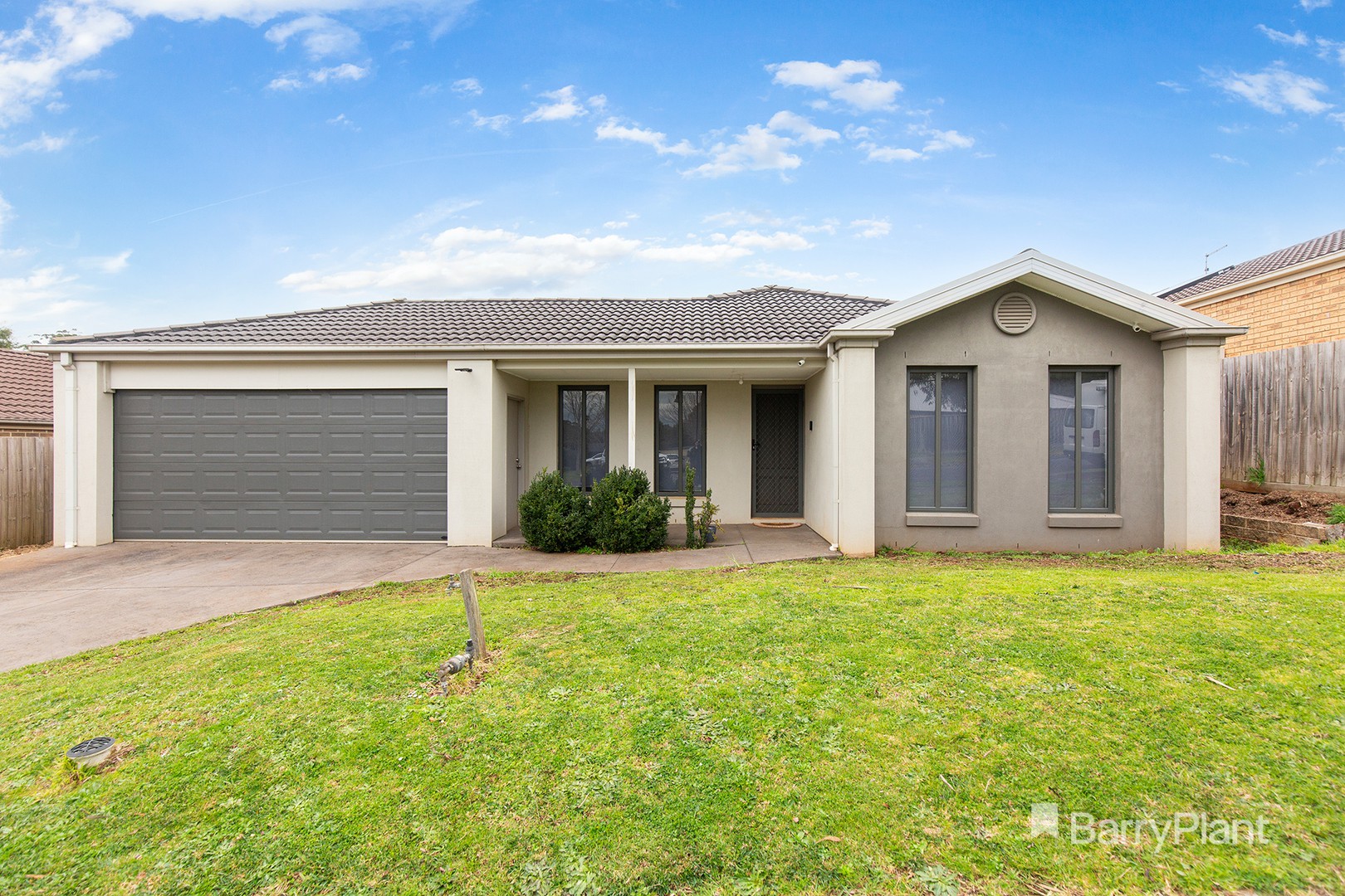 10 Rivendale Crescent, Drouin, VIC 3818, Drouin - Thumbnail 2