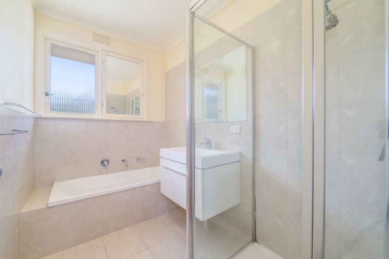 10 Robinson Grove, Bulleen, VIC 3105, Bulleen - Thumbnail 4