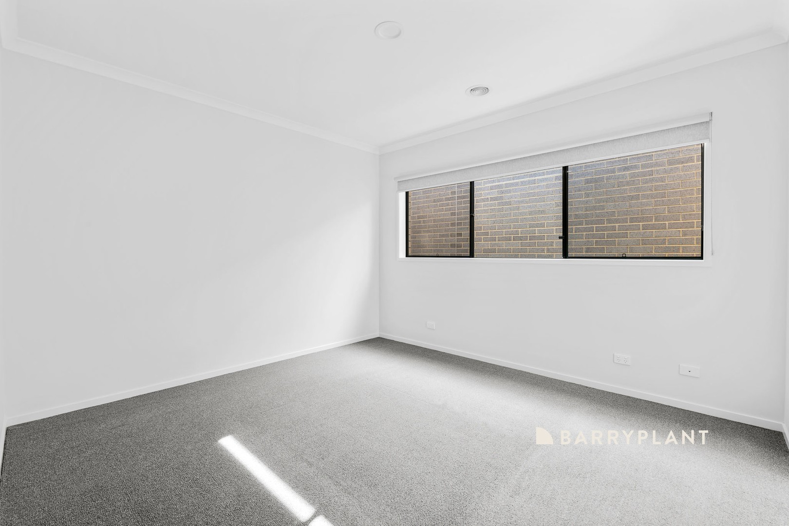 10 Rockies Ridge, Pakenham, VIC 3810, Pakenham - Thumbnail 3