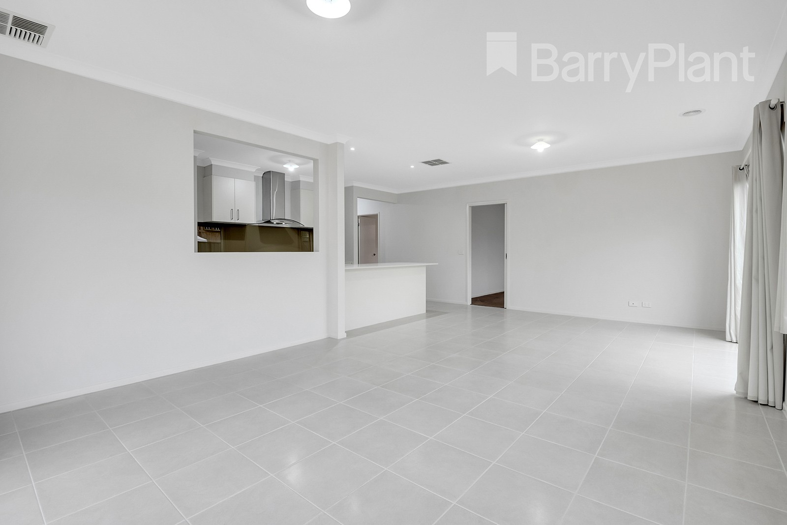 10 Rockwall Drive, Craigieburn, VIC 3064, Craigieburn - Thumbnail 4