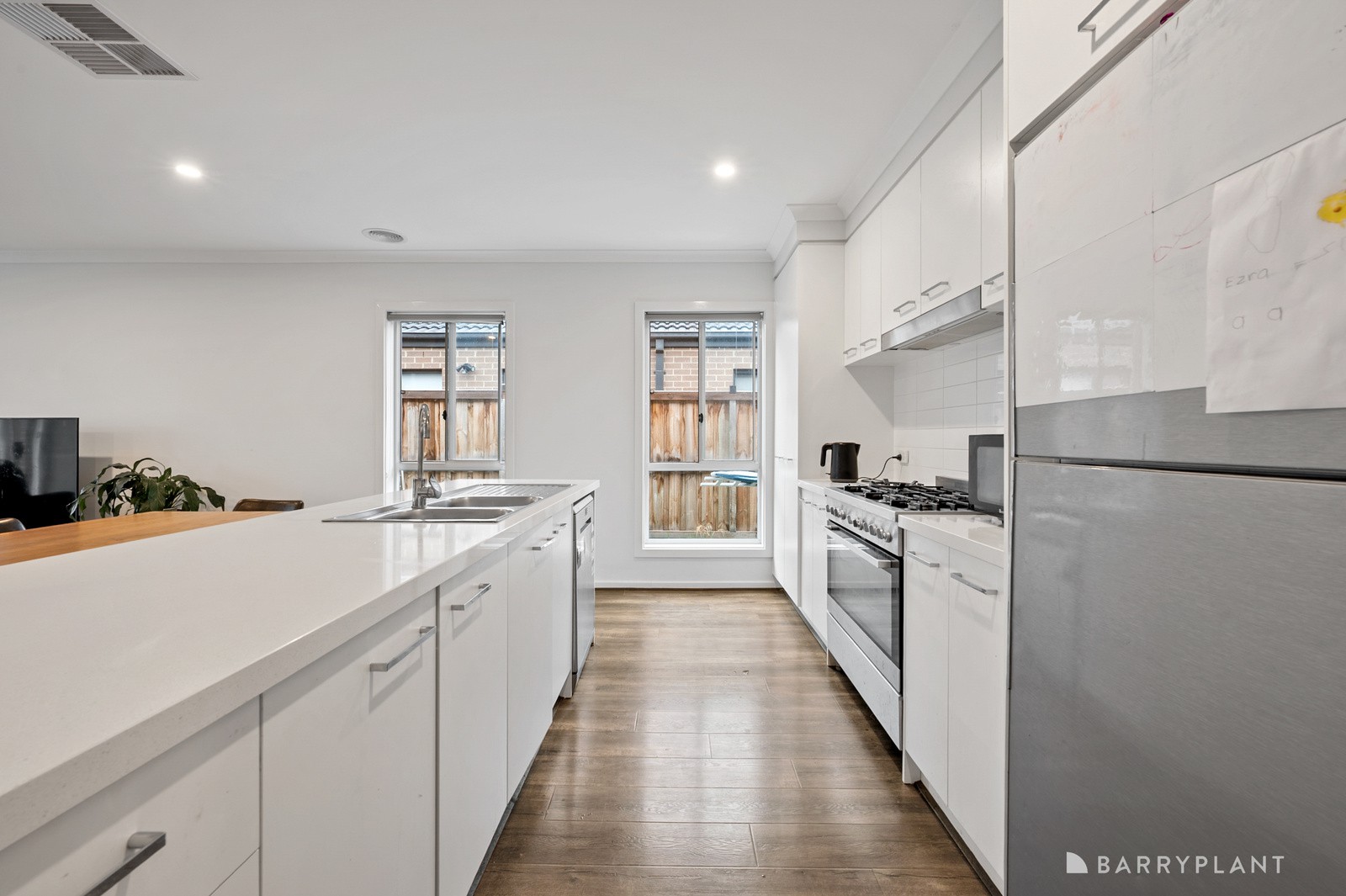 10 Rosebank Road, Thornhill Park, VIC 3335, Thornhill Park - Thumbnail 3