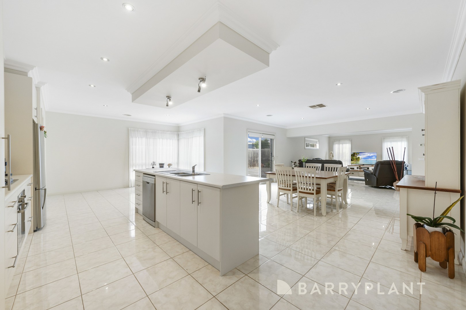 10 Rotarian Place, Melton West, VIC 3337, Melton West - Thumbnail 3