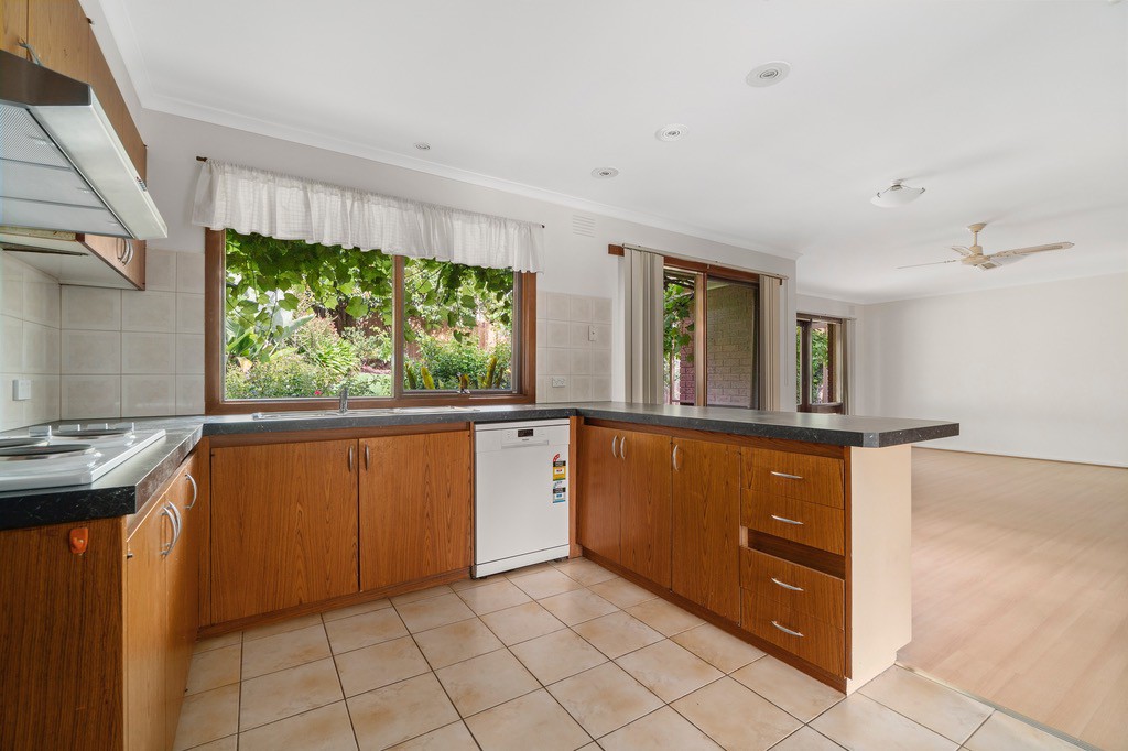 10 Sabason Court, Doncaster East, VIC 3109 - Thumbnail 1 - 04/11/2021