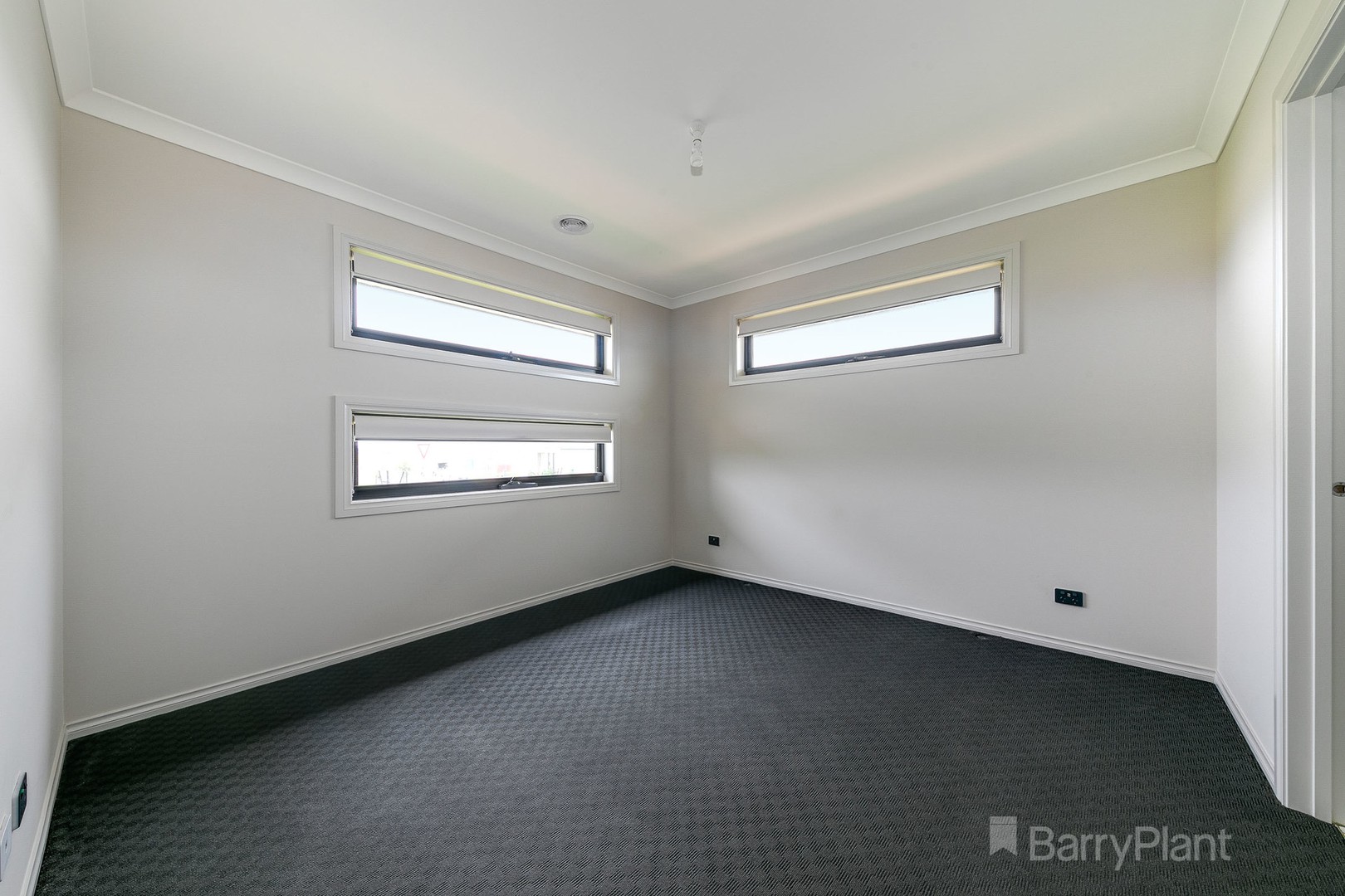 10 Sallen Street, Clyde North, VIC 3978, Clyde North - Thumbnail 5