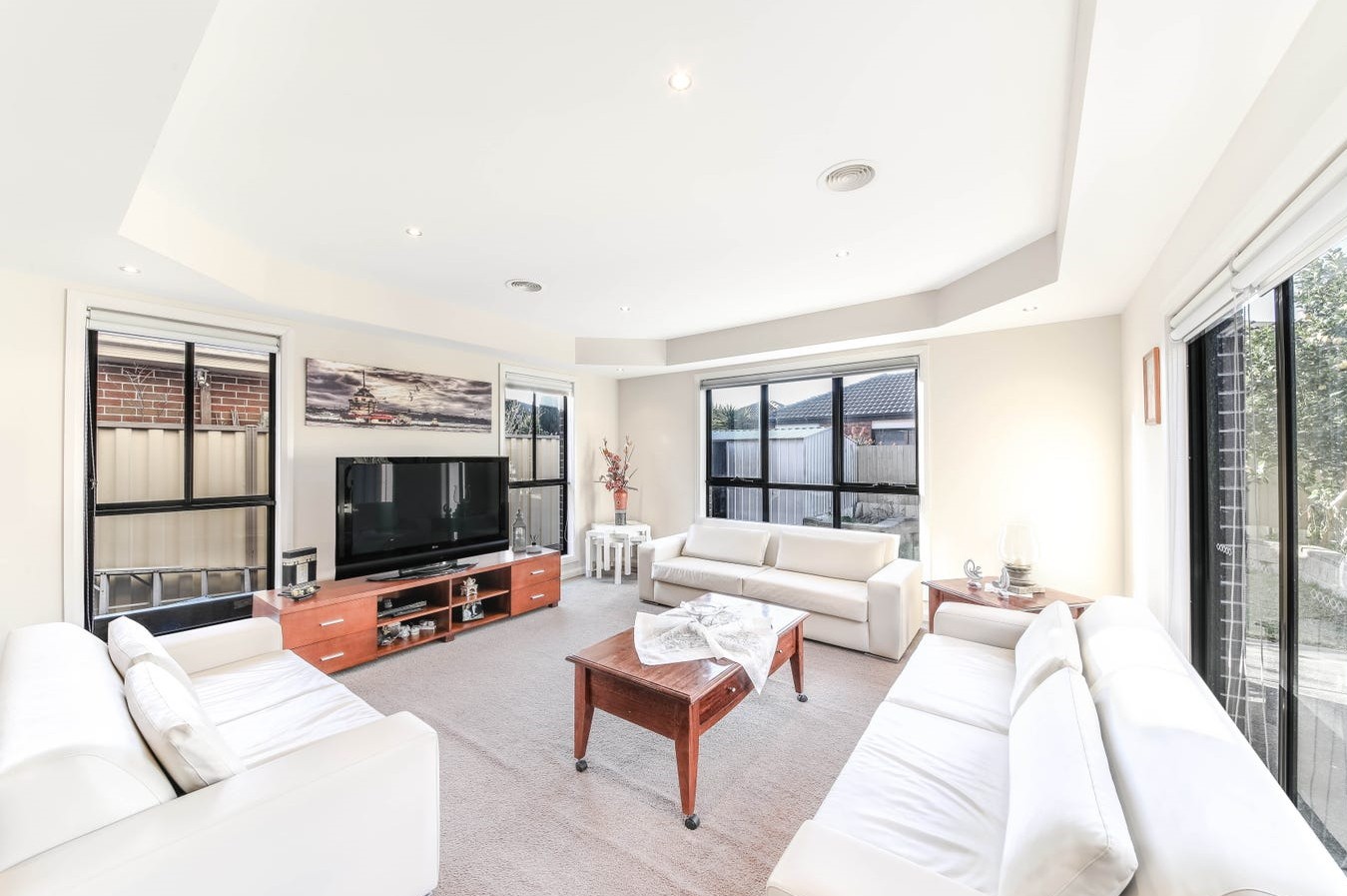 10 Sandover Drive, Roxburgh Park, VIC 3064, Roxburgh Park - Thumbnail 5