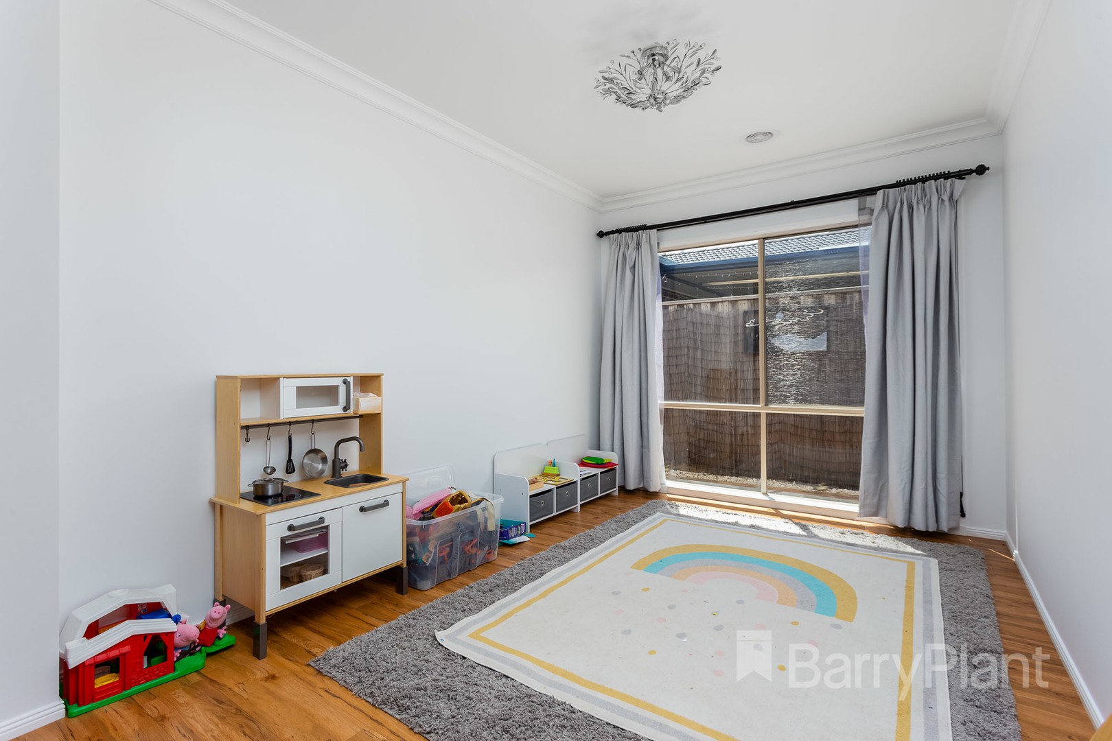 10 Sassari Court, Point Cook, VIC 3030 - Thumbnail 2 - 31/01/2022