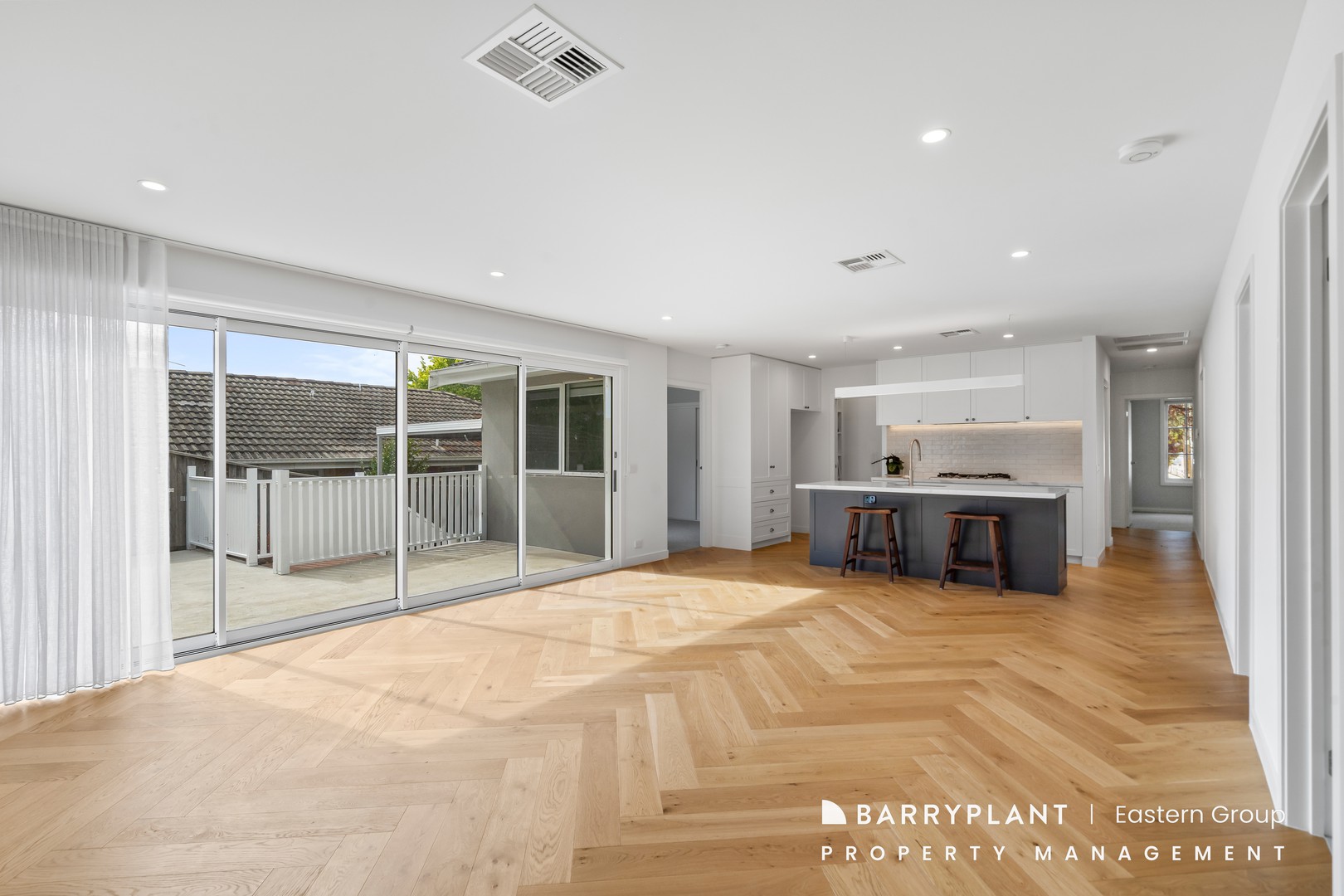 10 Scarlet Ash Drive, Templestowe Lower, VIC 3107, Templestowe Lower - Thumbnail 3