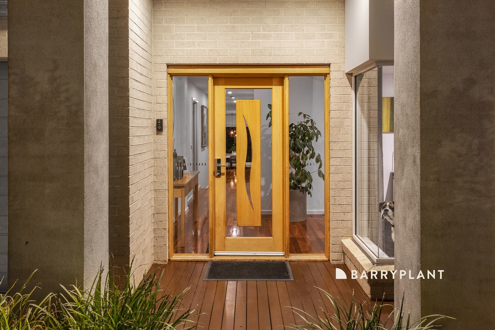 10 Scenic Road, Warragul, VIC 3820 - Thumbnail 2 - 01/04/2026