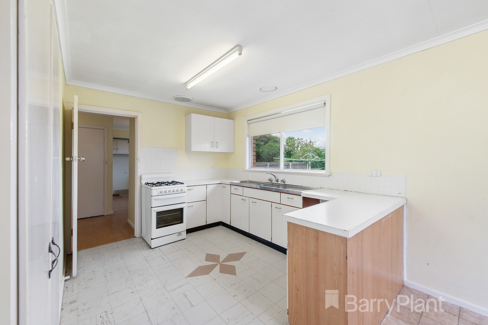 10 Second AvenueMelton South, VIC 3338, Melton South - Thumbnail 3